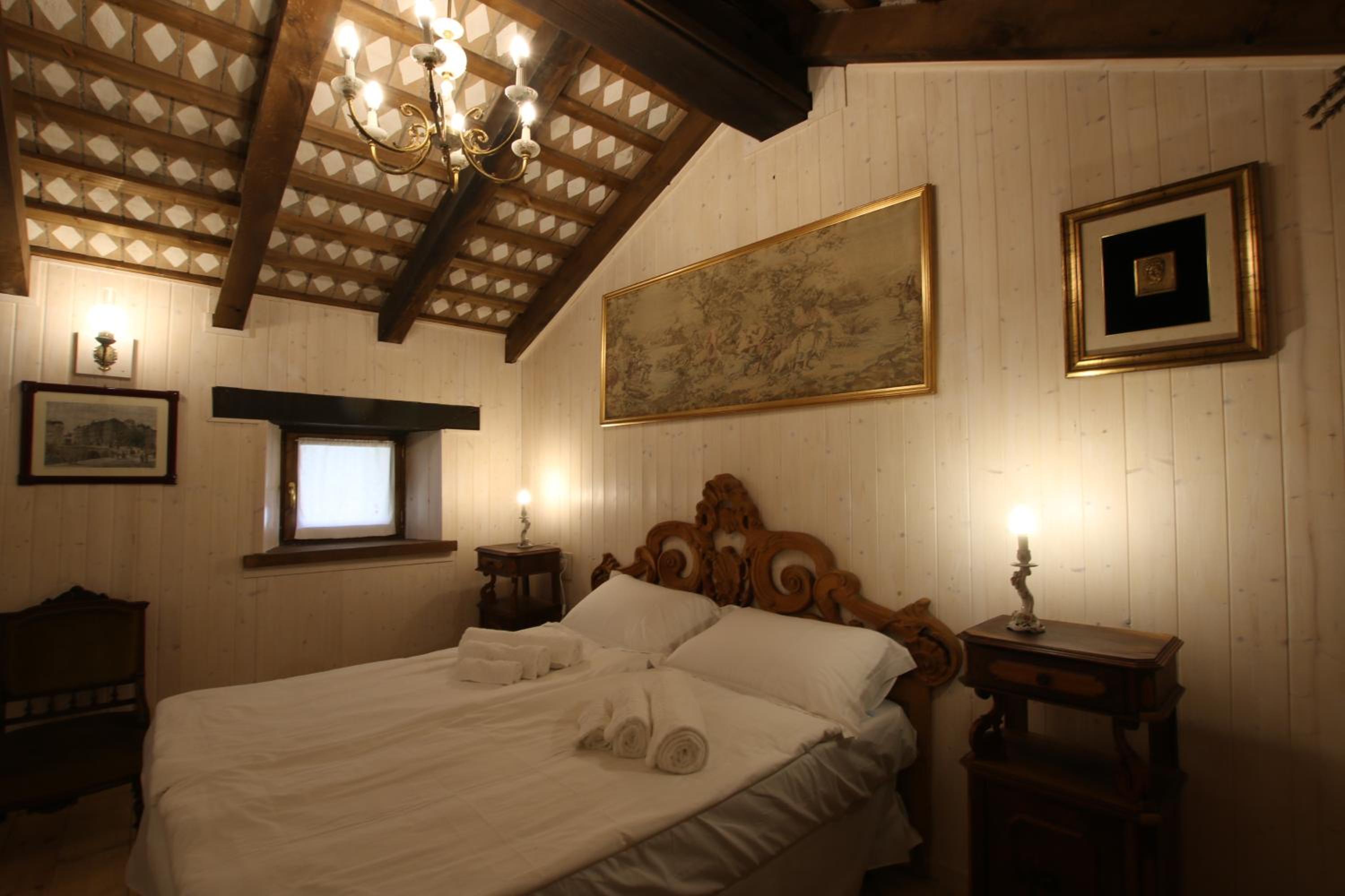 One-Bedroom House photo 1