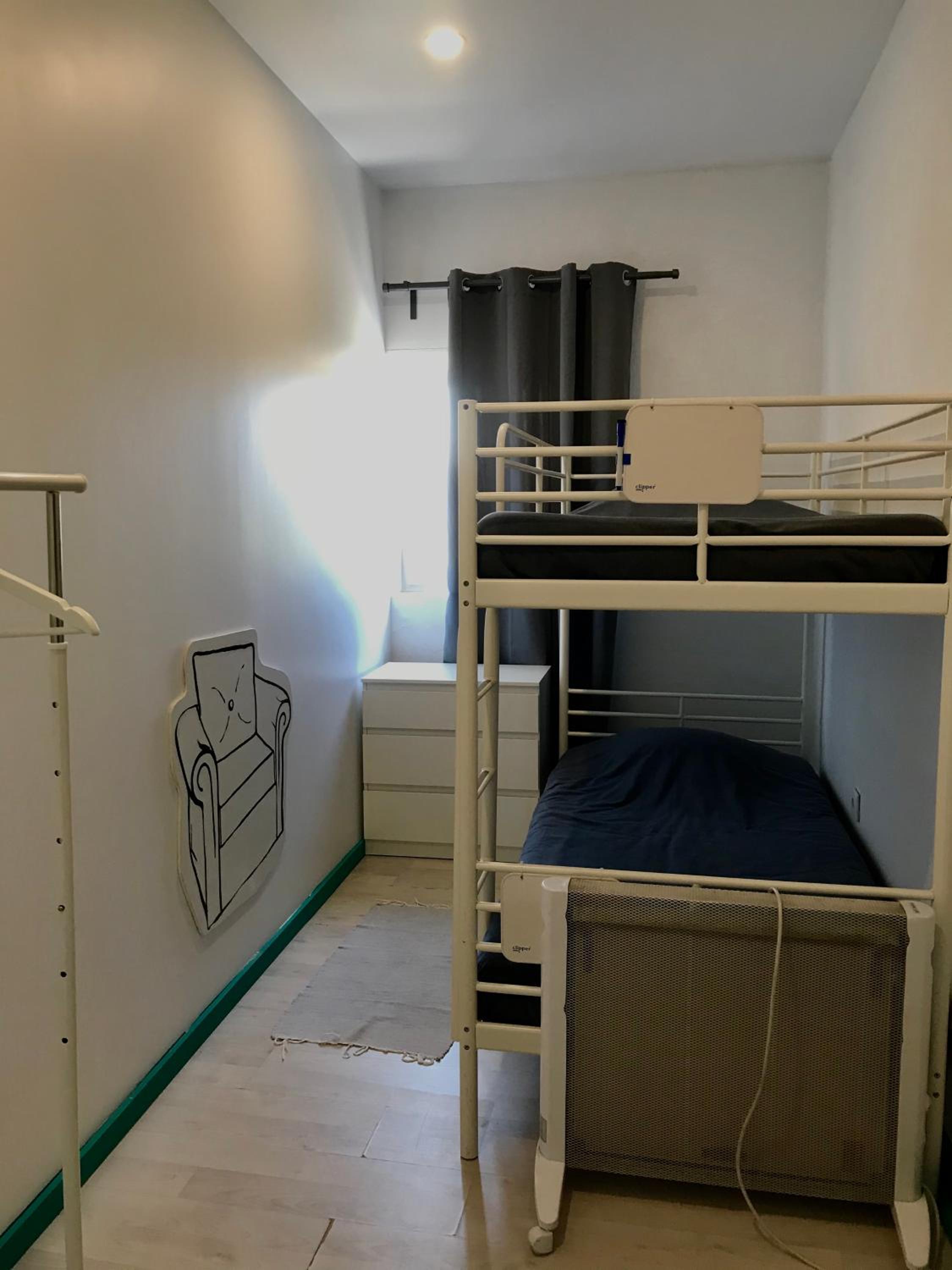 Twin Room with Shared Toilet photo 3