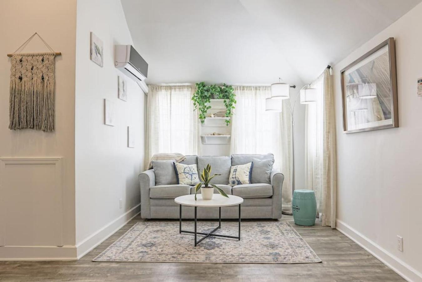 Apartment photo 1