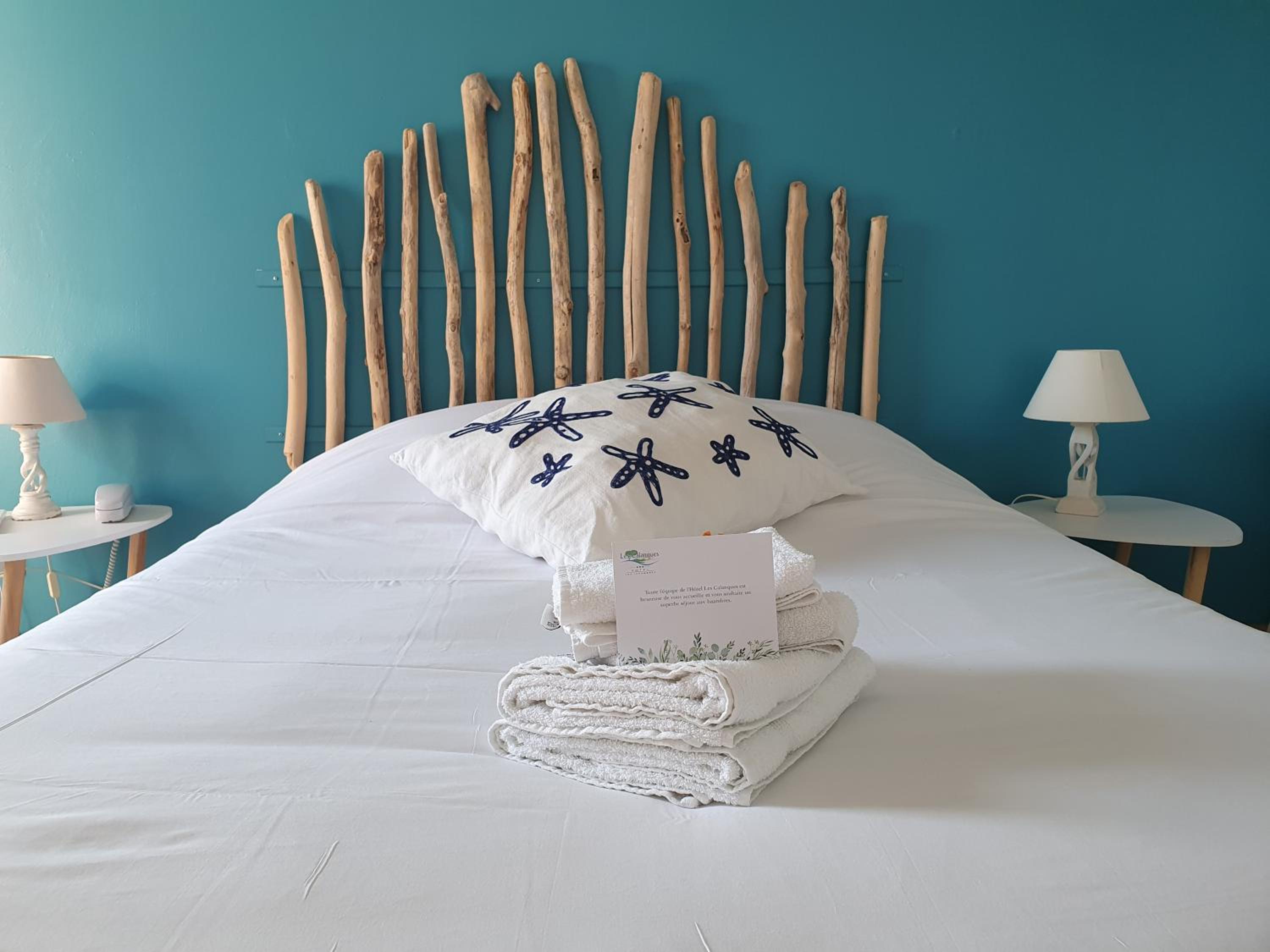 Double Room with Sea View and Balcony - Photo 5