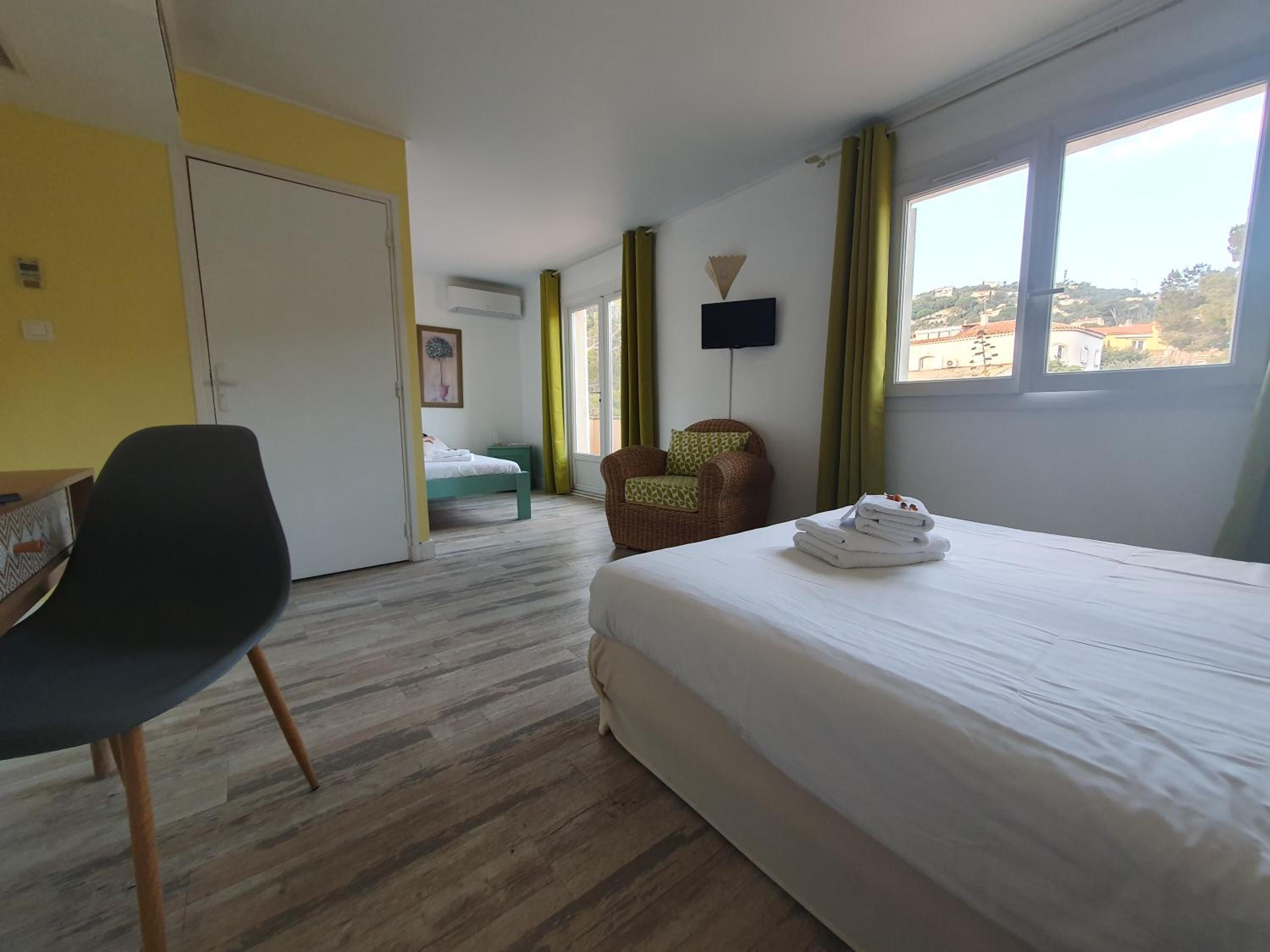Triple Room Road Side - Photo 6