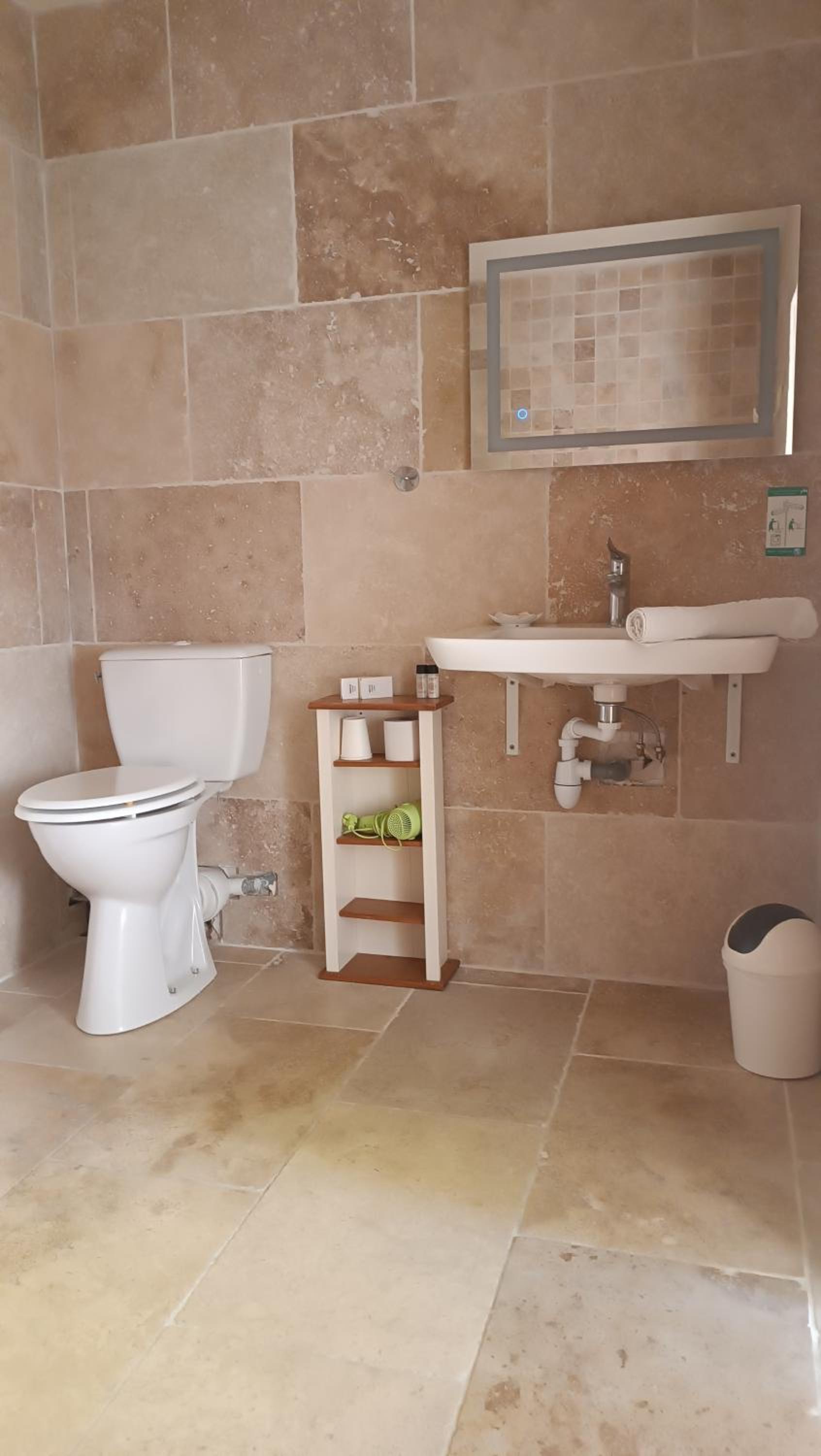Double Room - Disability Access - Photo 3