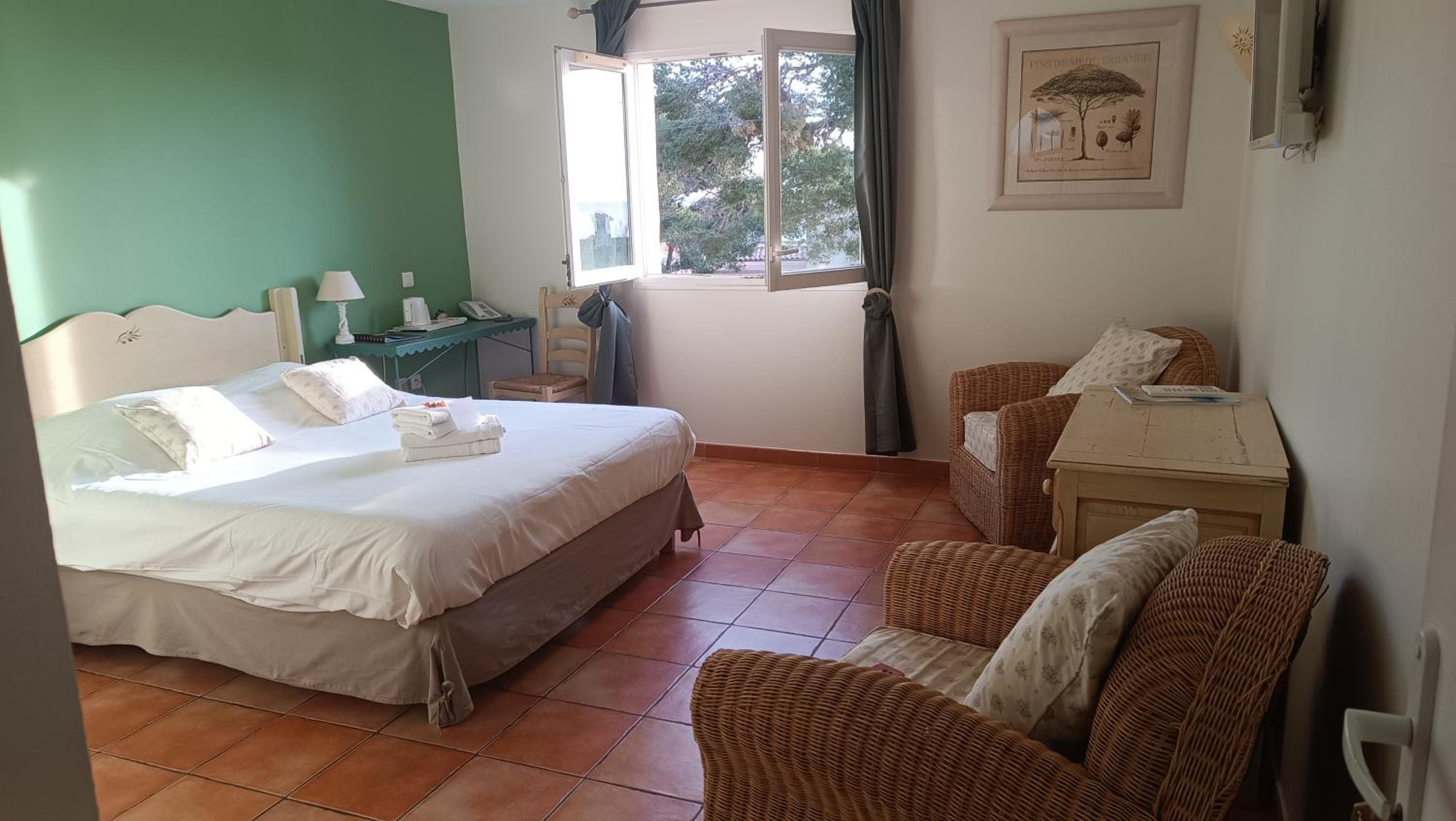 Double Room - Disability Access - Photo 4