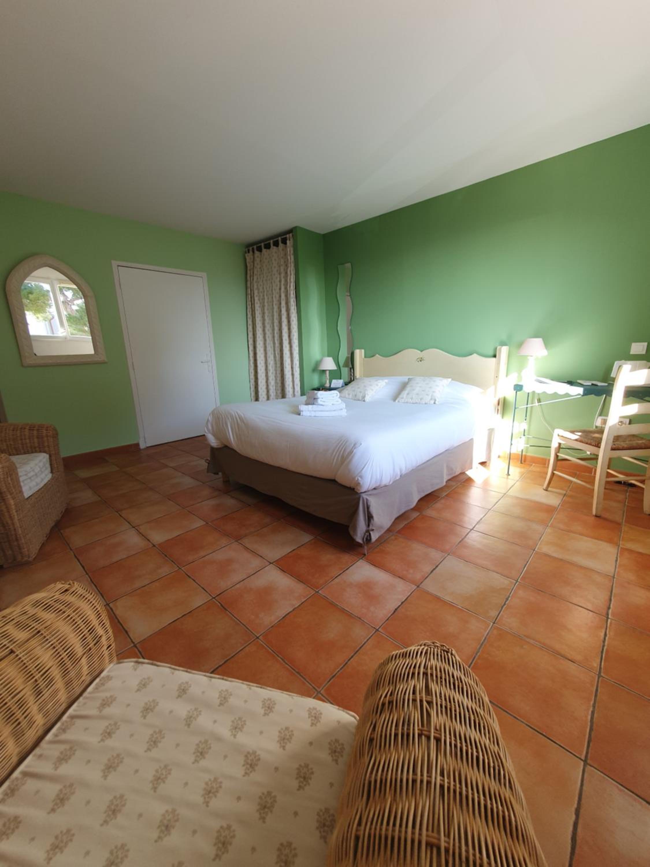 Double Room - Disability Access - Photo 7