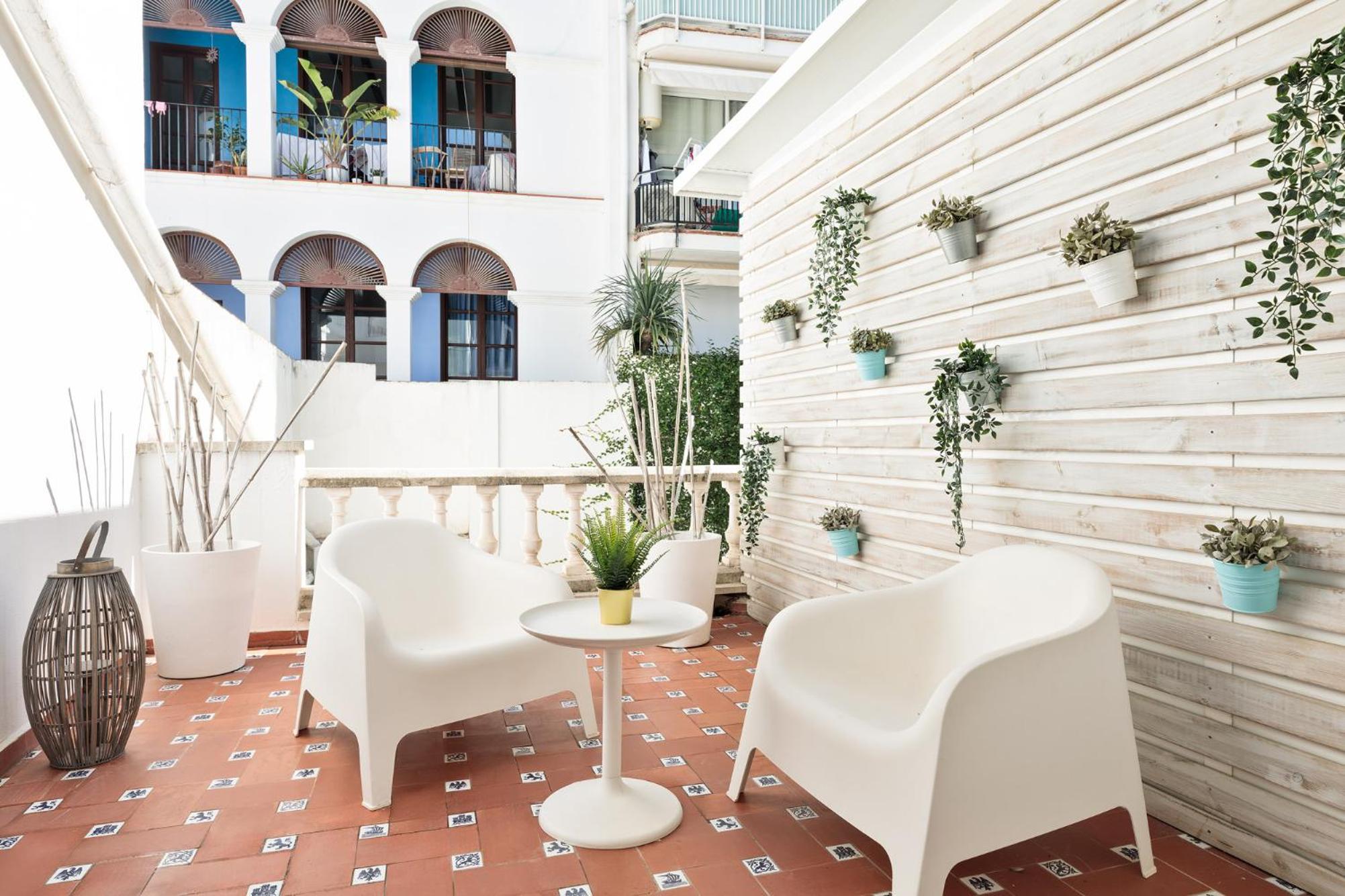 Two-Bedroom Apartment with Terrace photo 2