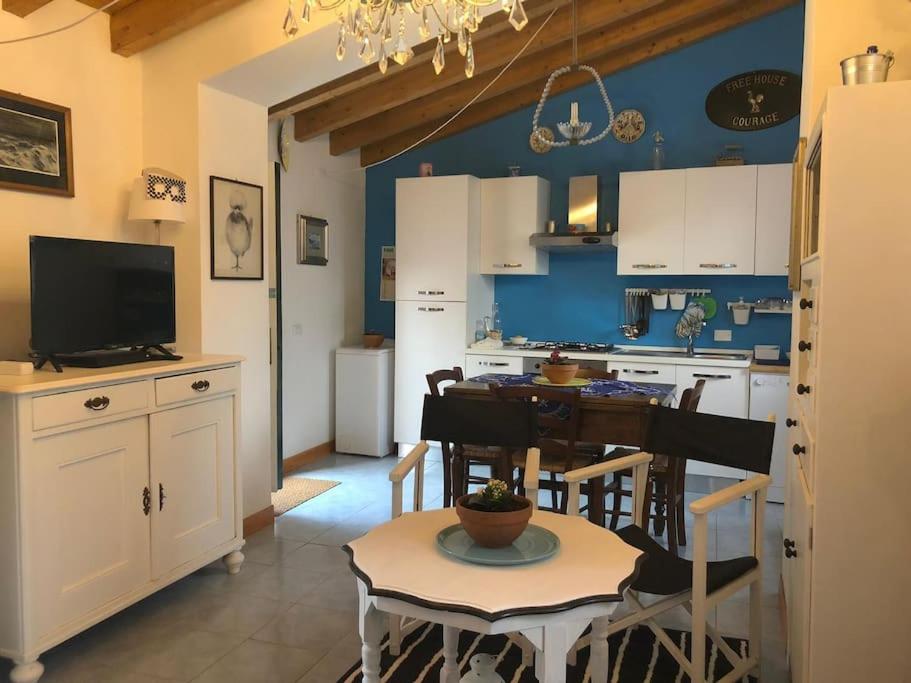 Two-Bedroom House photo 2
