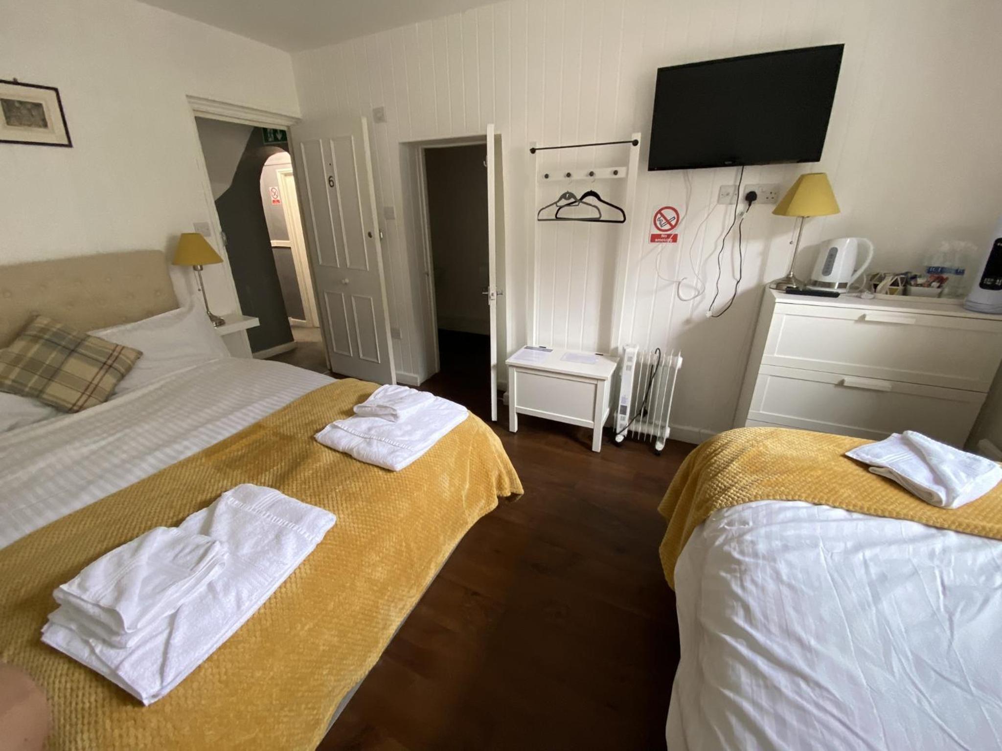 Standard Triple Room photo 3