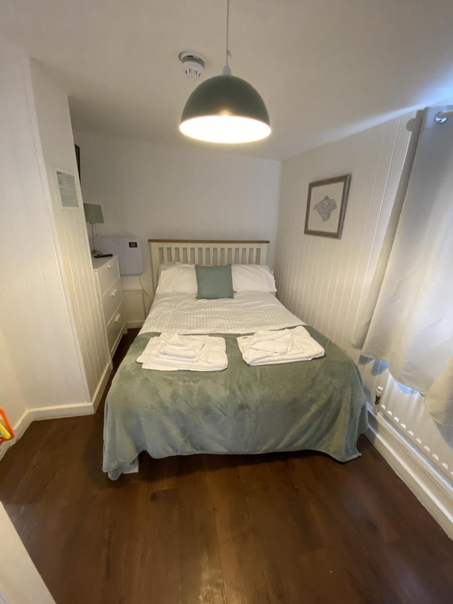 Standard Double Room photo 2