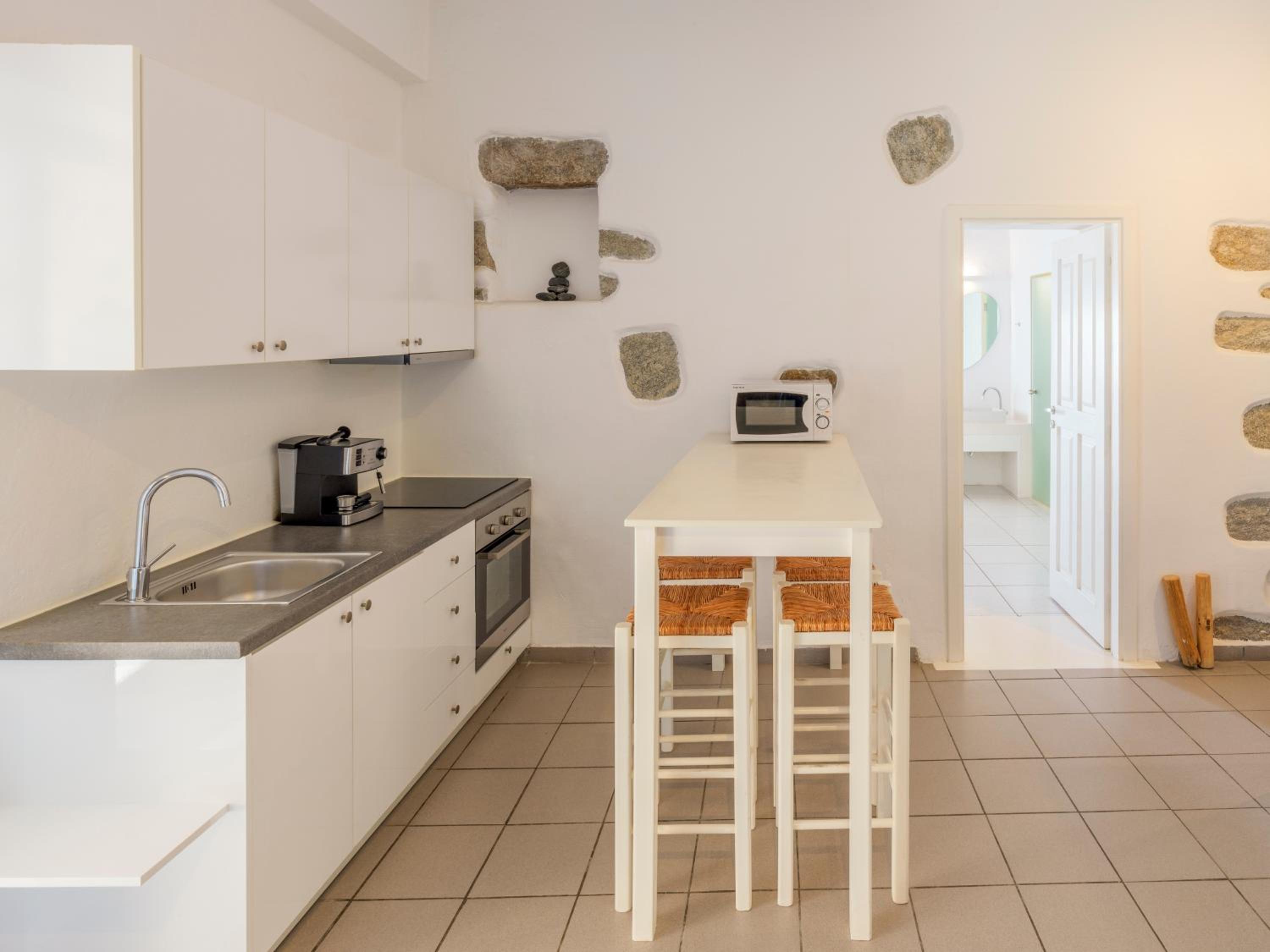 Two-Bedroom Apartment - Photo 15