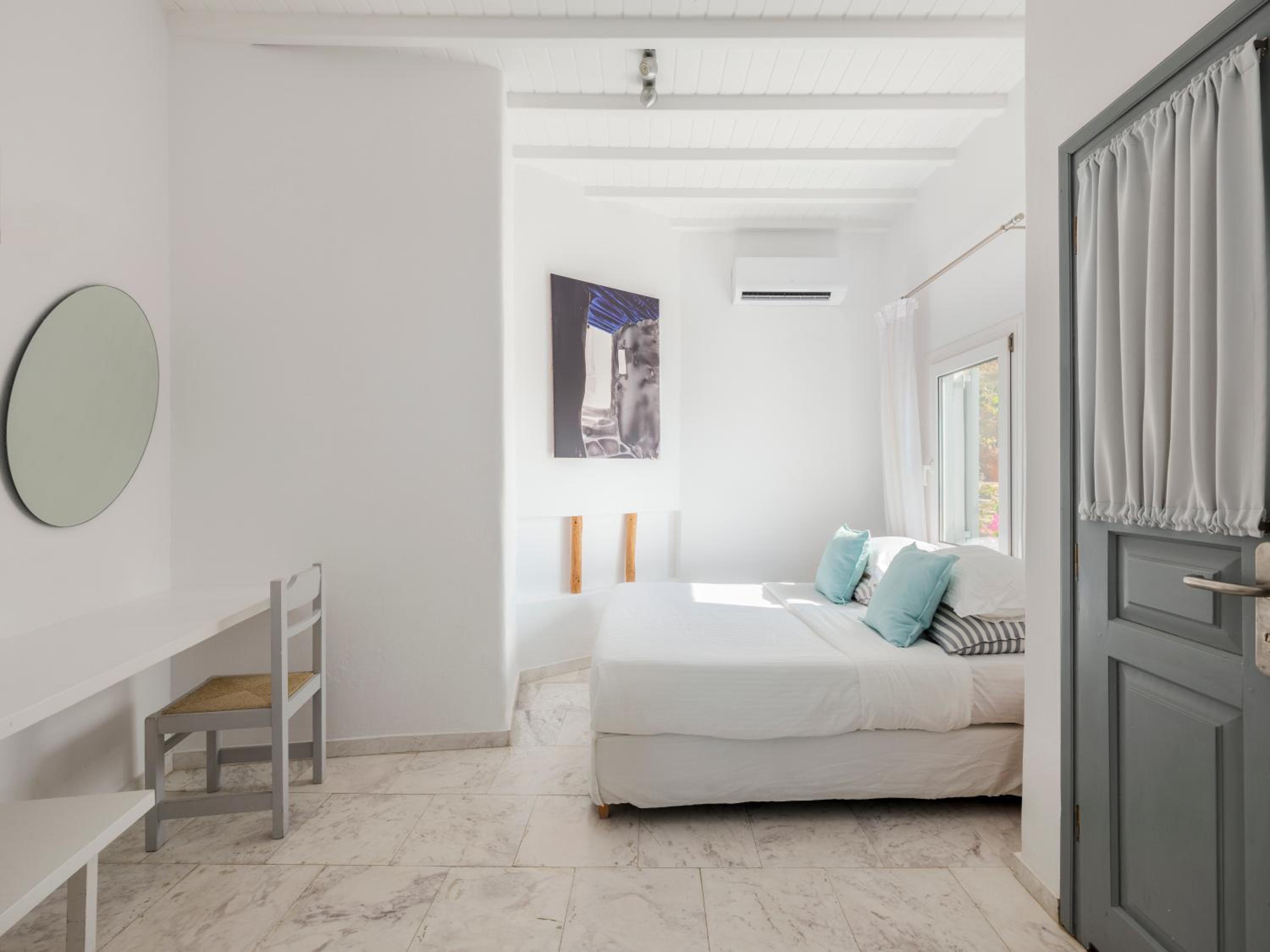 Three-Bedroom Apartment - Photo 5