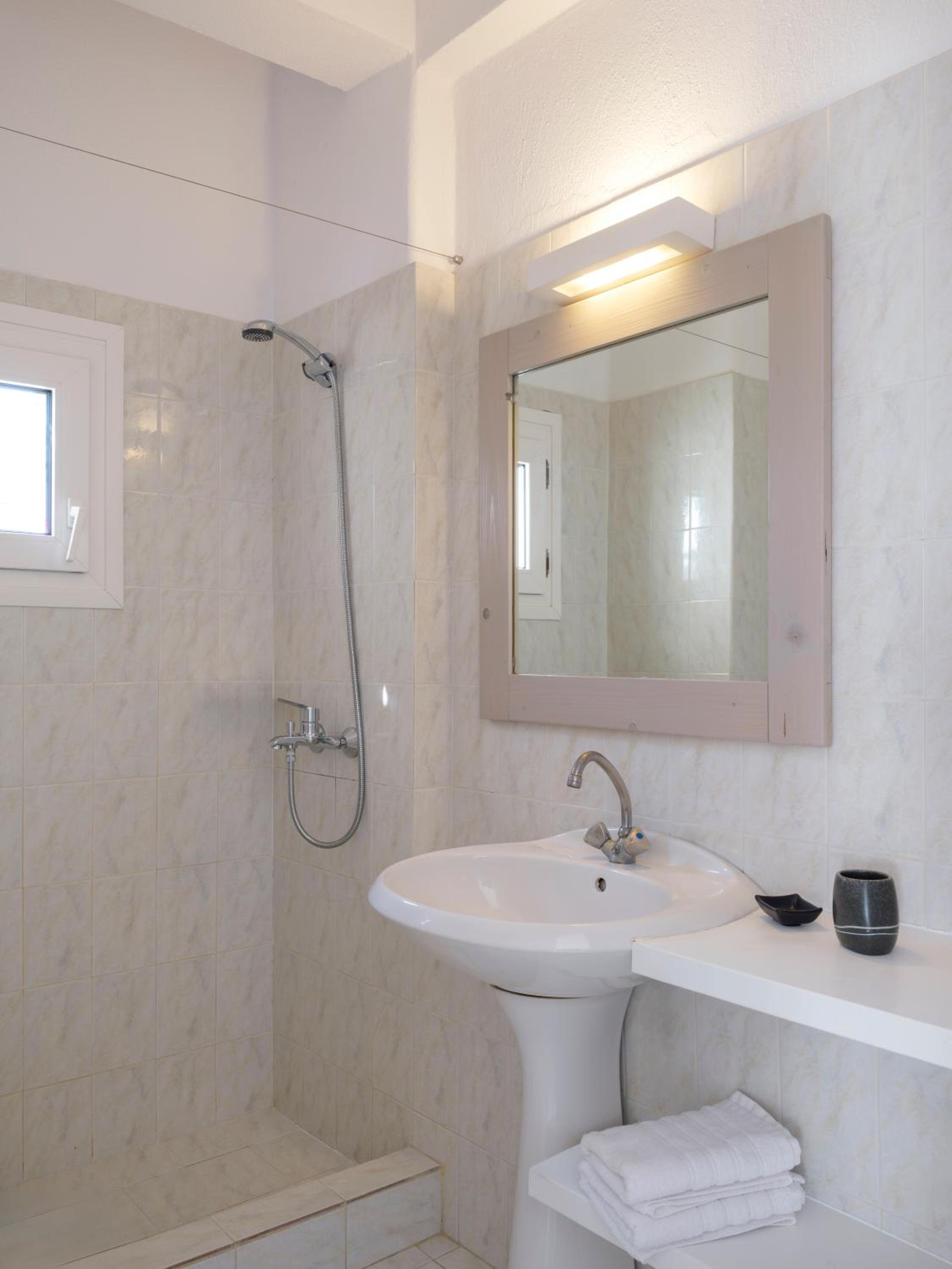 Three-Bedroom Apartment - Photo 14