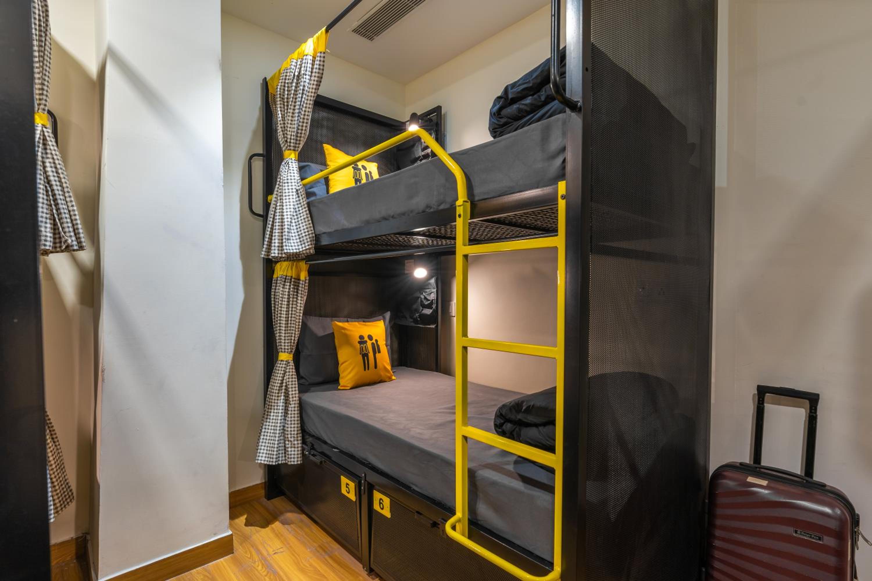 Standard- Bed In 6 Bed Mixed Dormitory photo 3