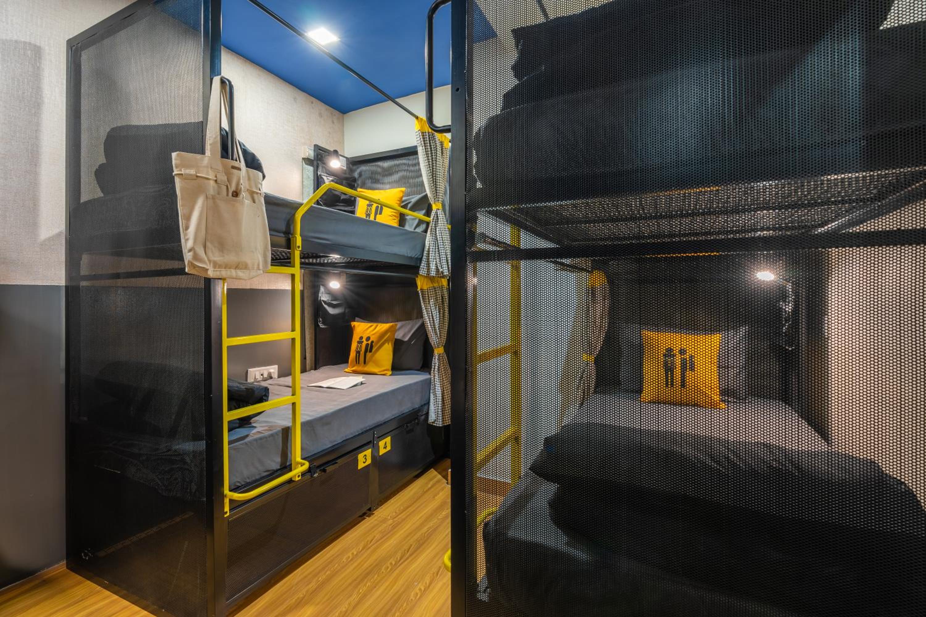 Standard- Bed In 6 Bed Mixed Dormitory photo 1