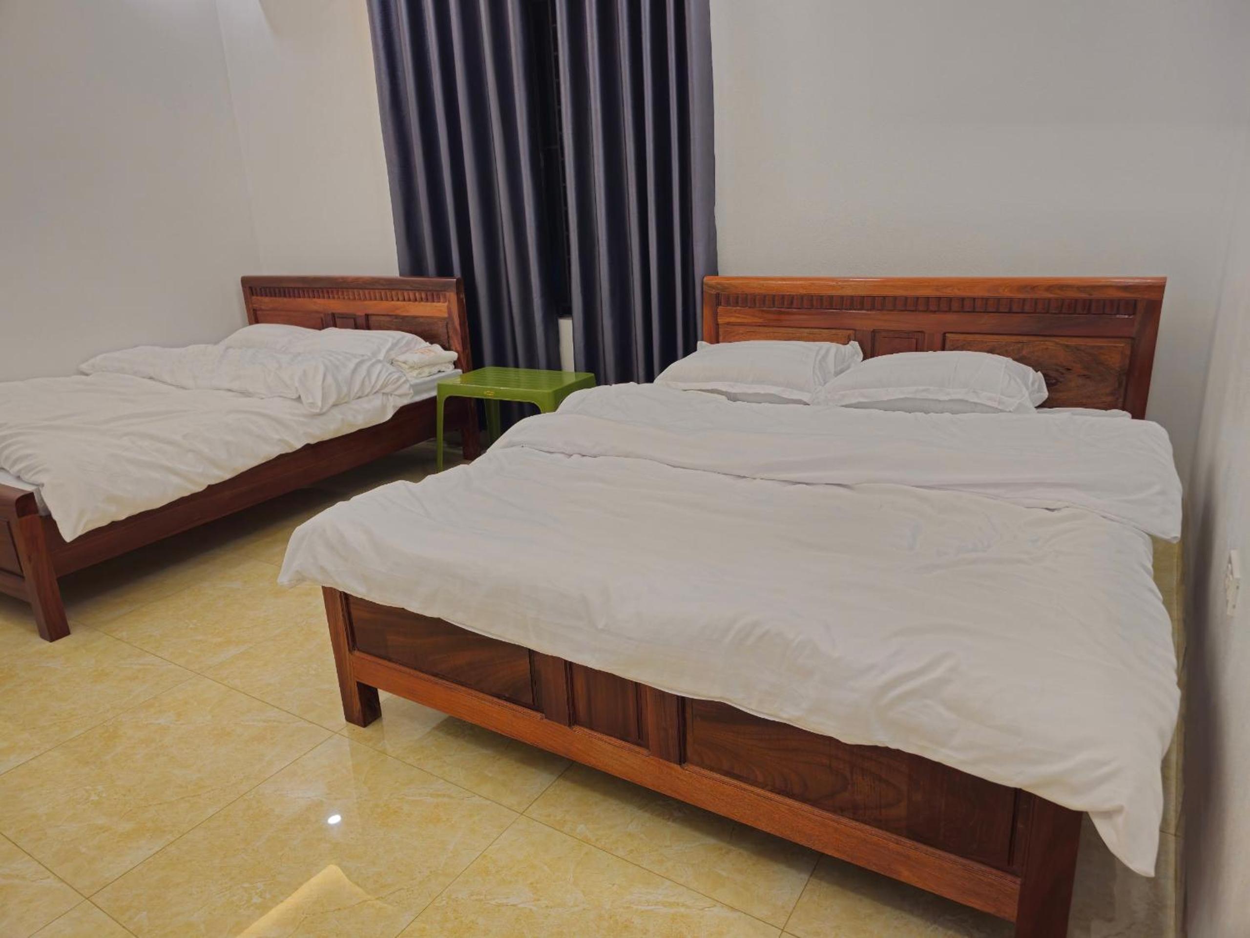 King Room with Two King Beds photo 2