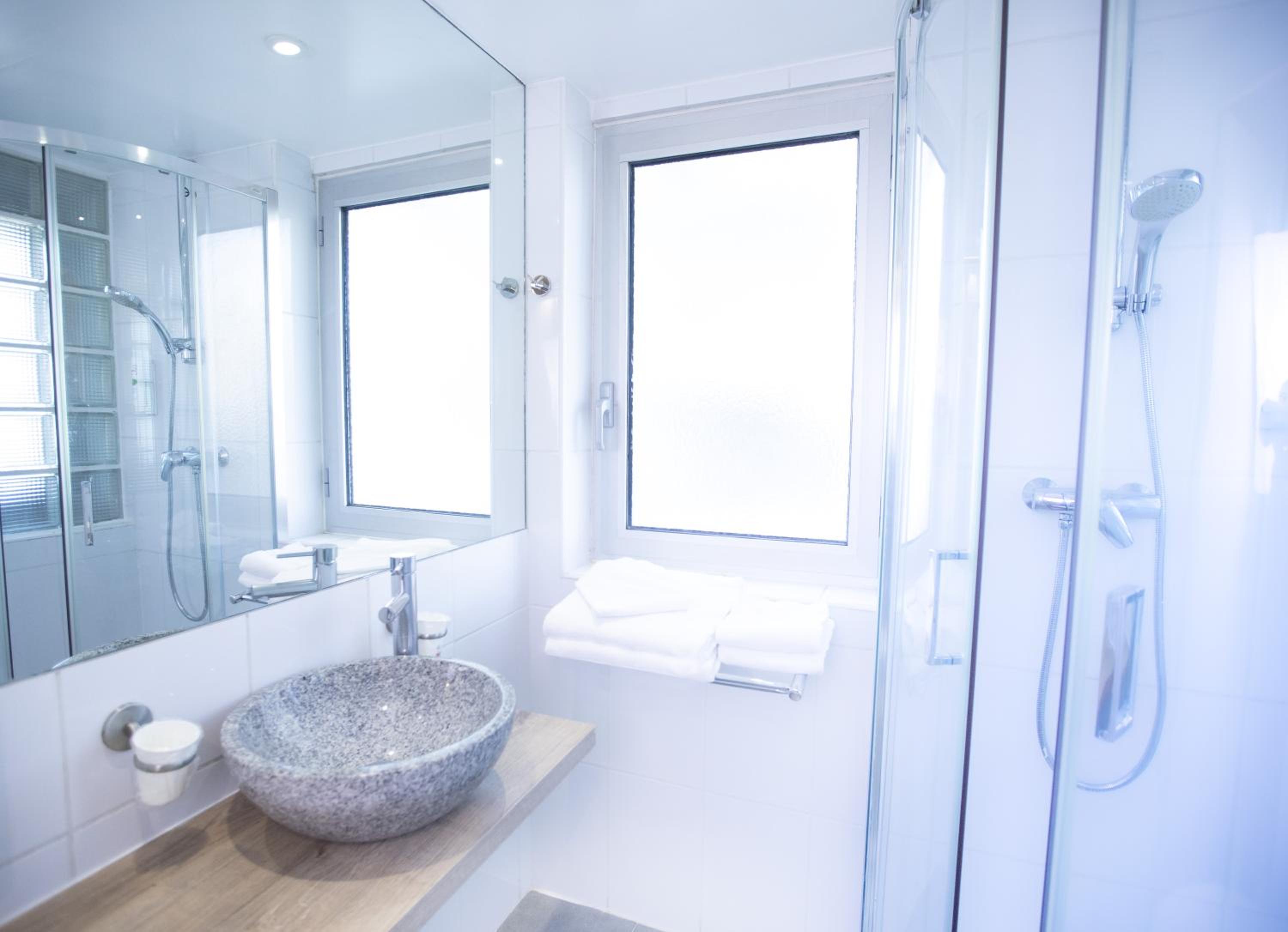 Standard Double Room - Photo 4