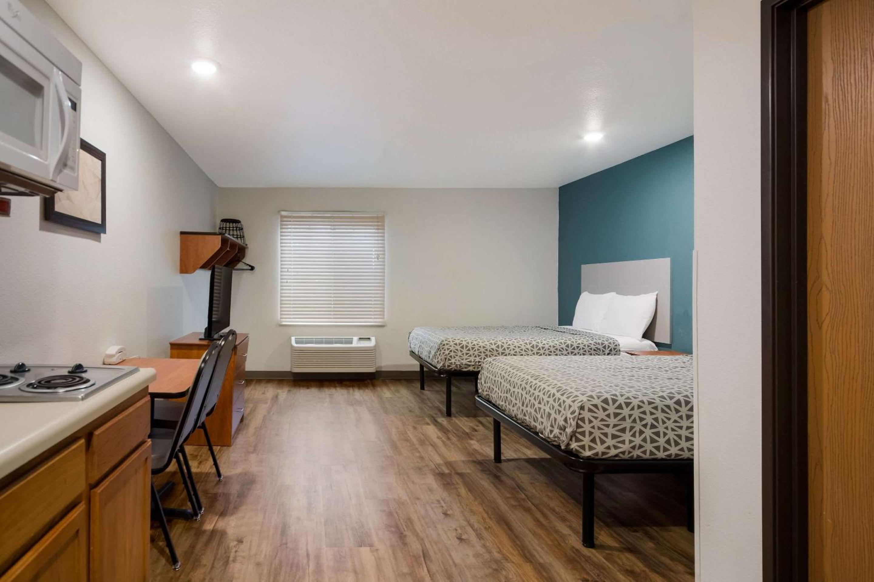 Double Room with Two Double Beds - Non-Smoking photo 1