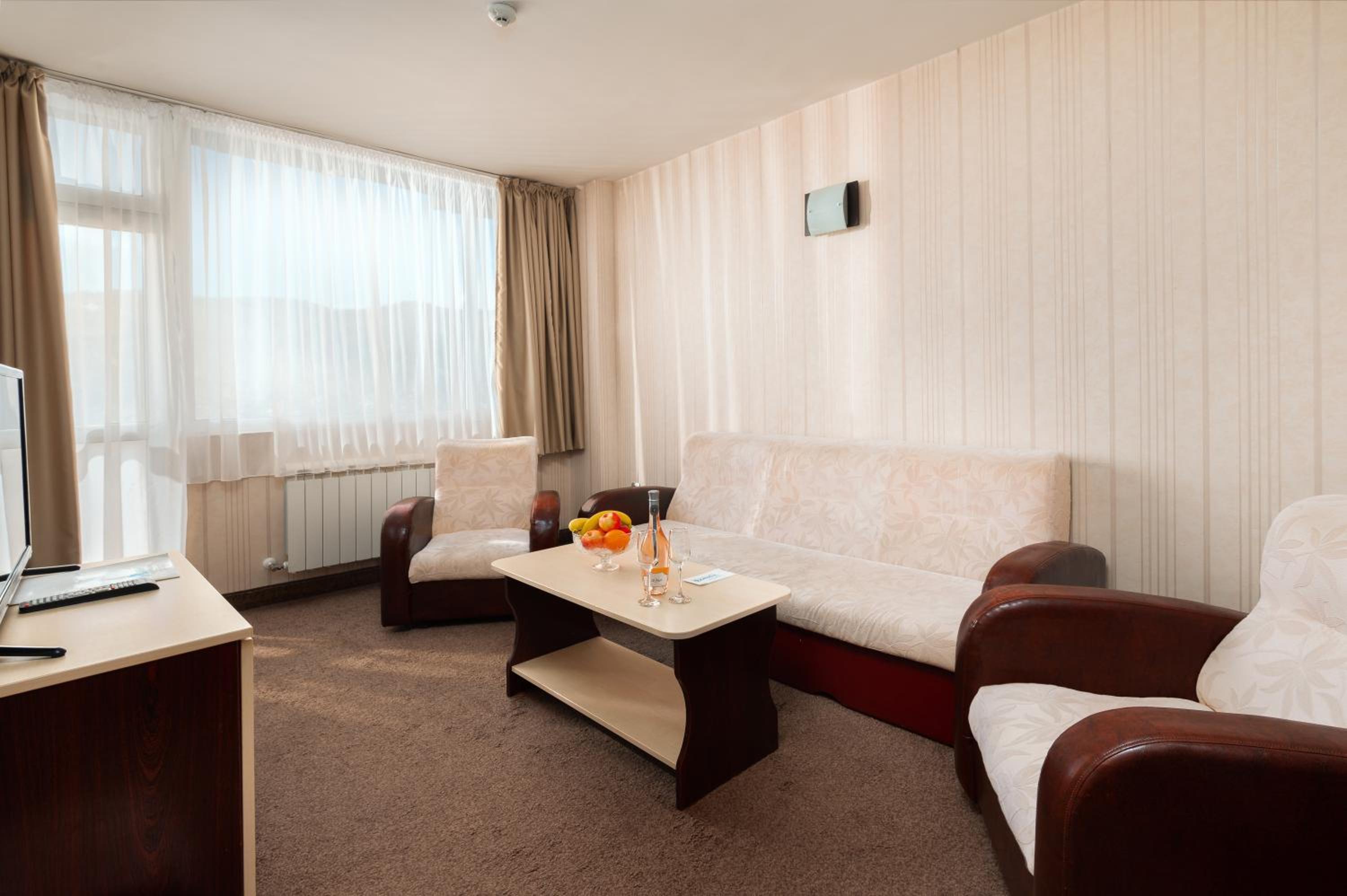 Suite (2 Adults)