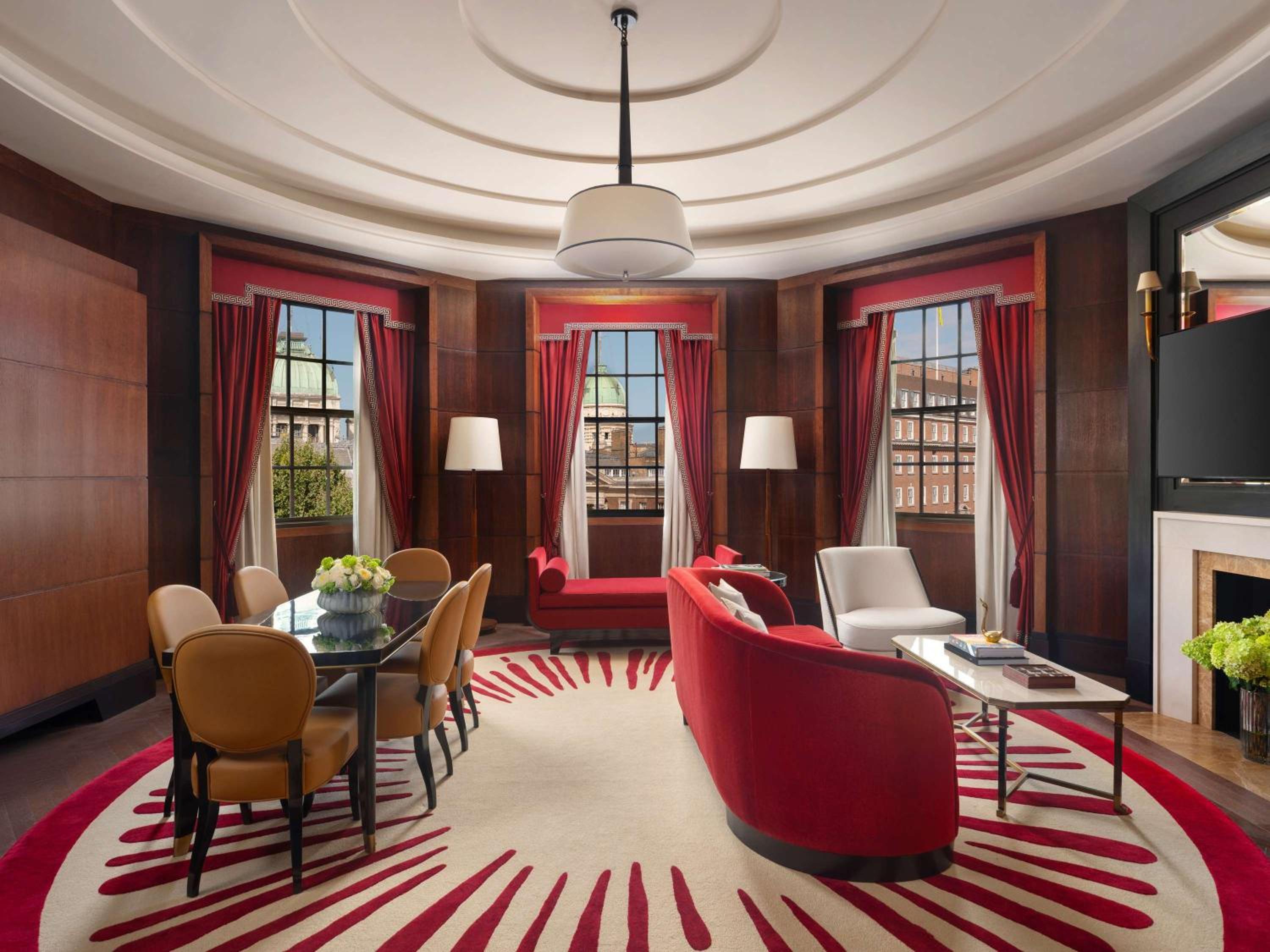 Corner Suite thumbnail 5