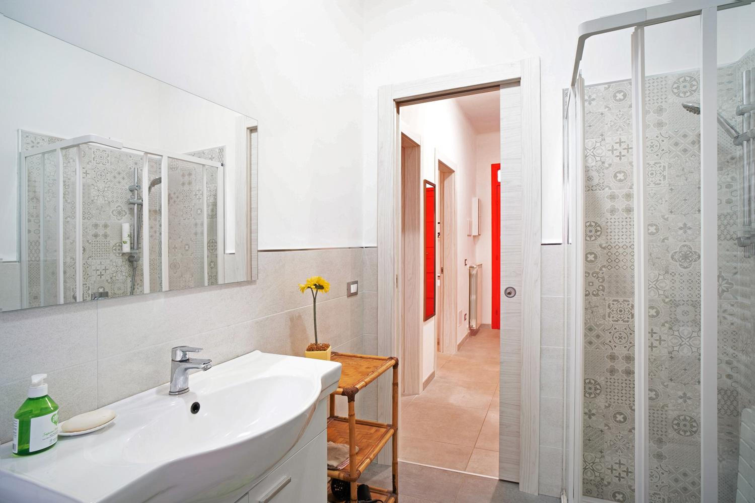 Two-Bedroom Deluxe Apartment with Garden View photo 3