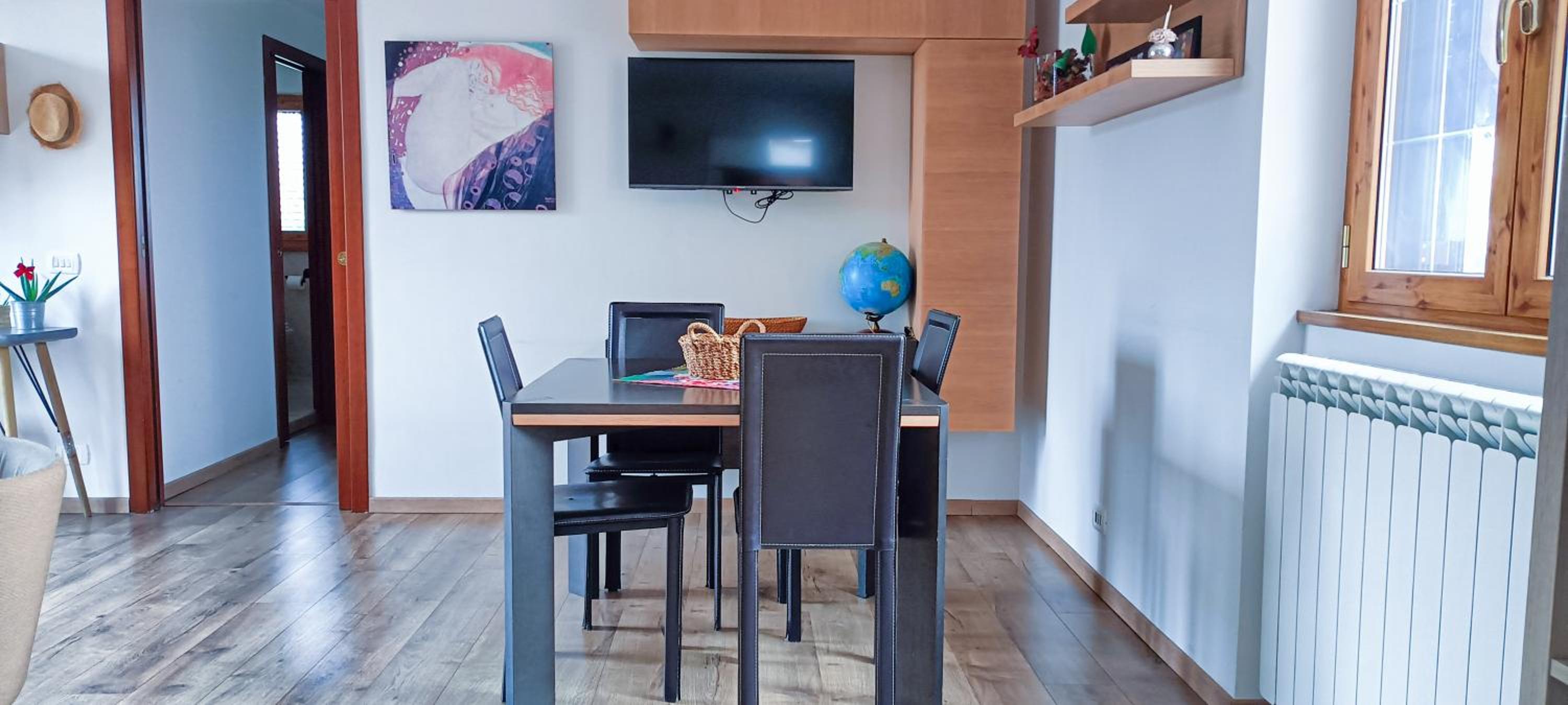 One-Bedroom Apartment with Park View photo 3