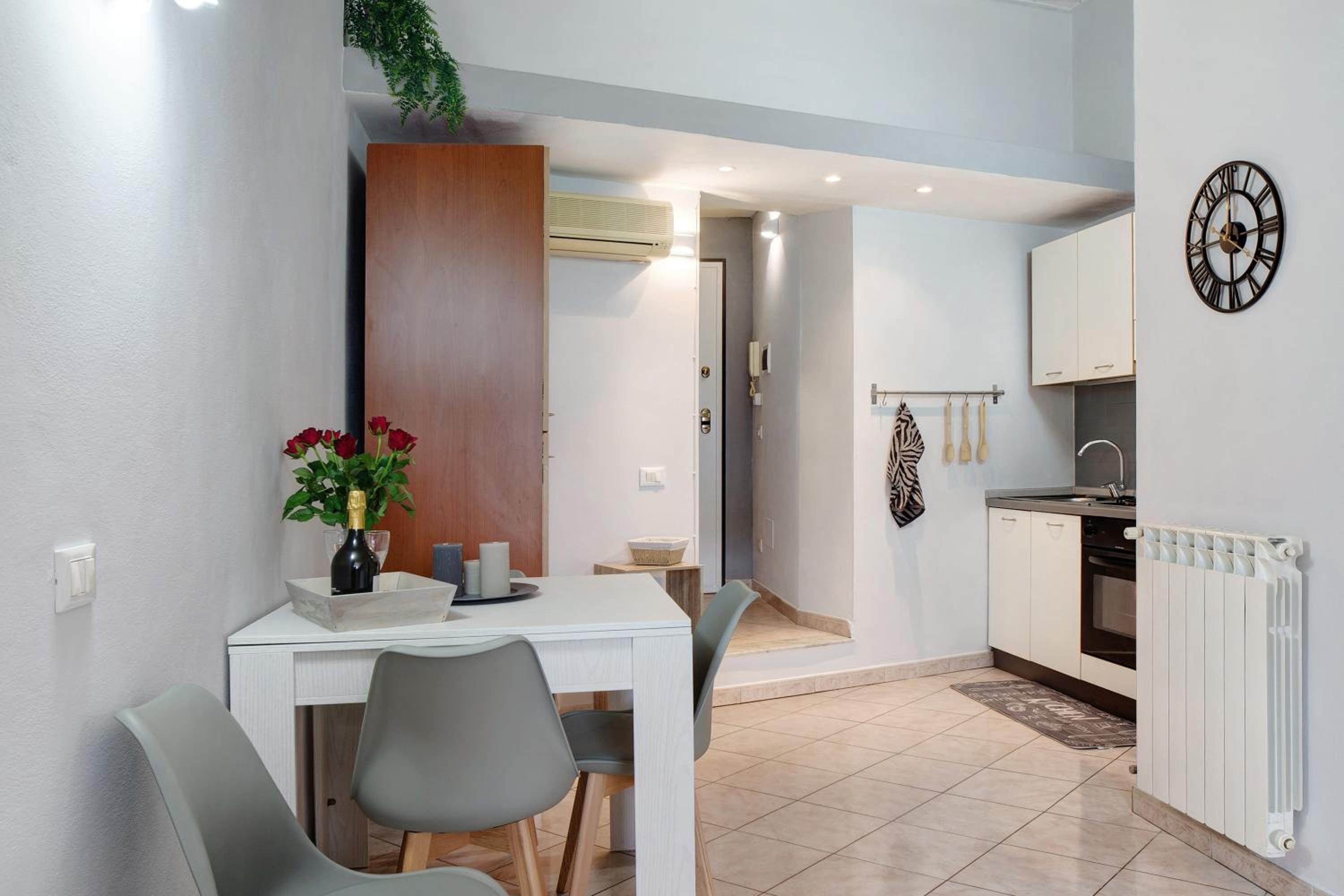 Superior Apartment with City View photo 2