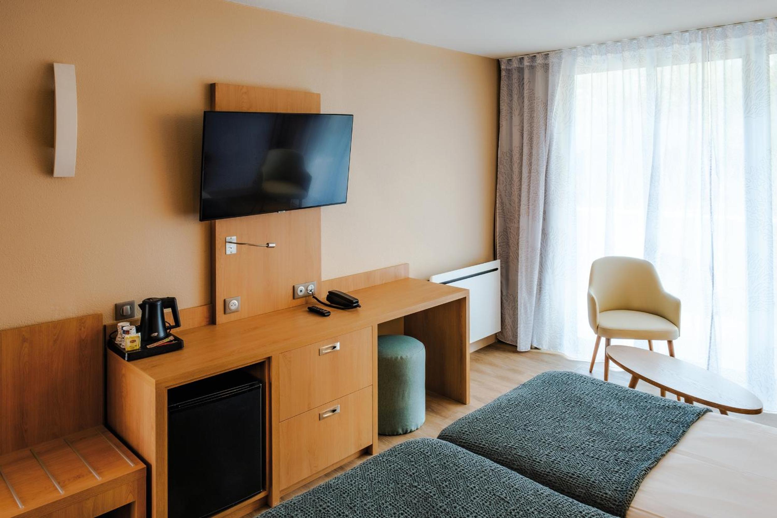 Quadruple Room  Sea Side - Photo 4