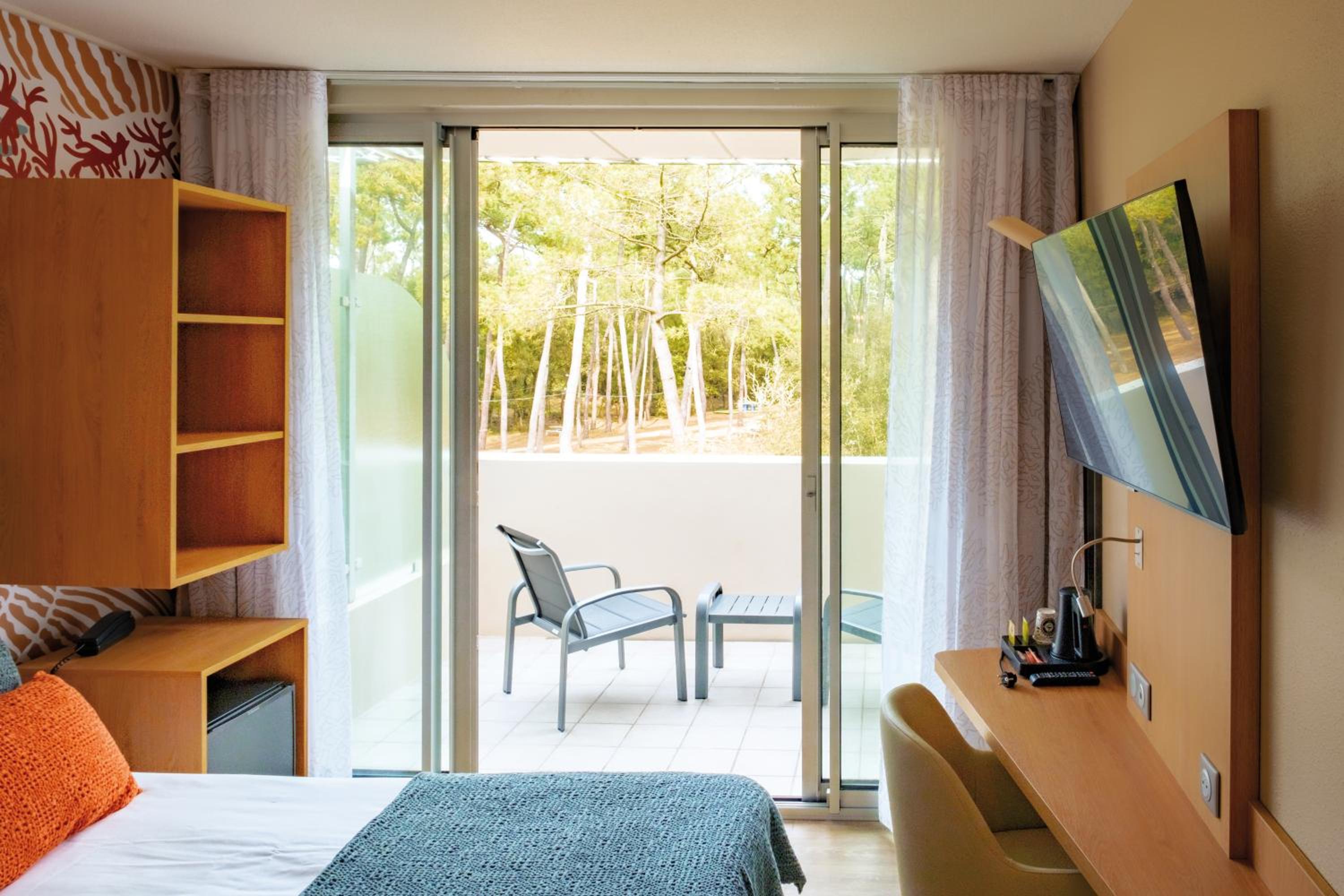 Quadruple Room  Sea Side - Photo 6