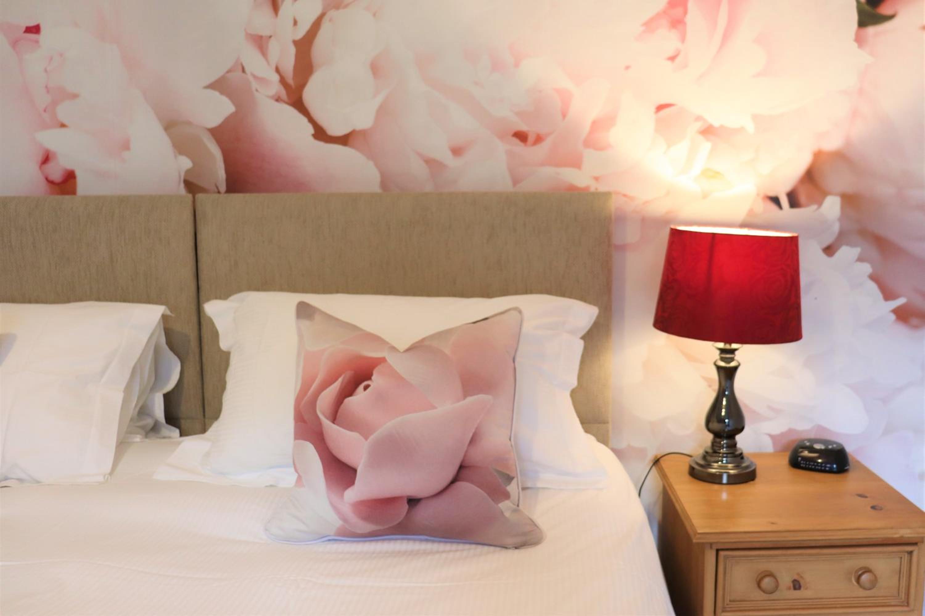 Double Room with Garden View - Photo 3