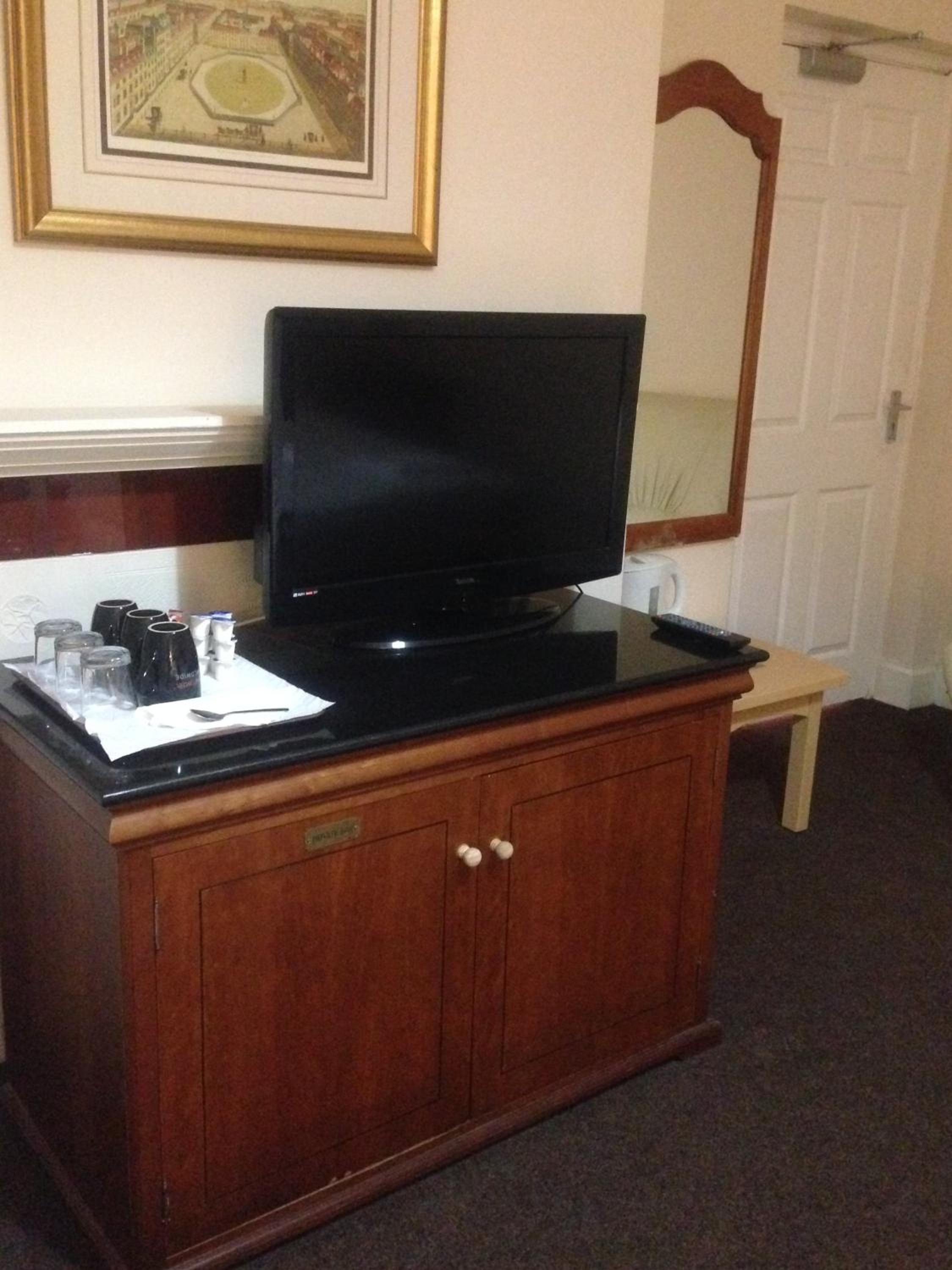 Family Room (4 Adults) photo 1