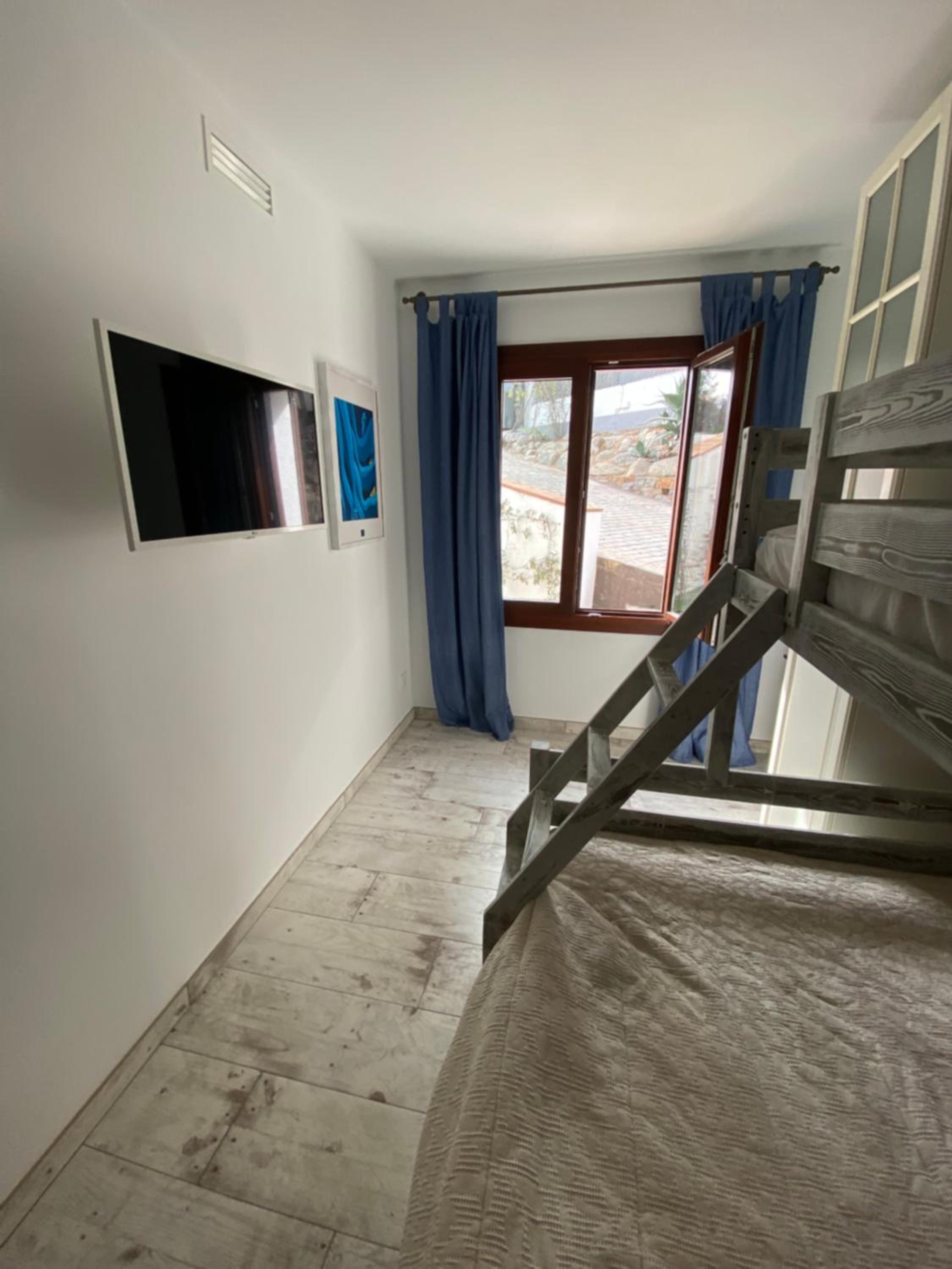 Family Room - Photo 1