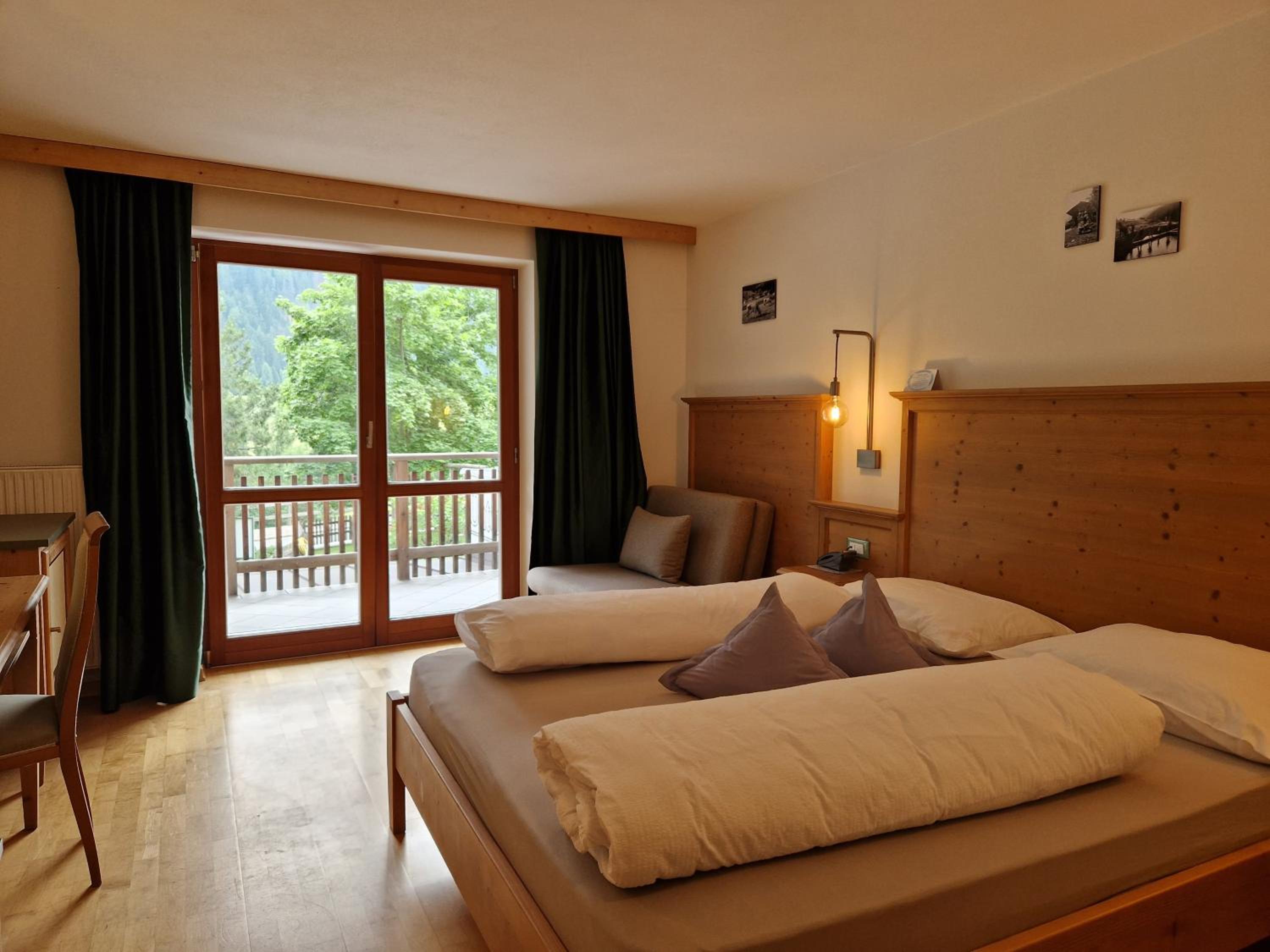 Double Room with Balcony photo 2