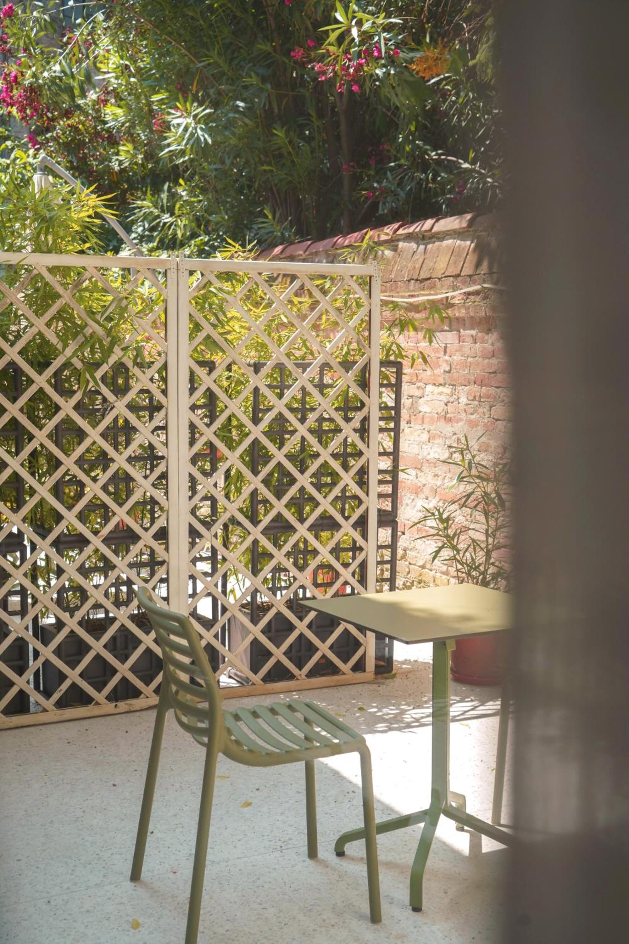 Studio with Terrace photo 2