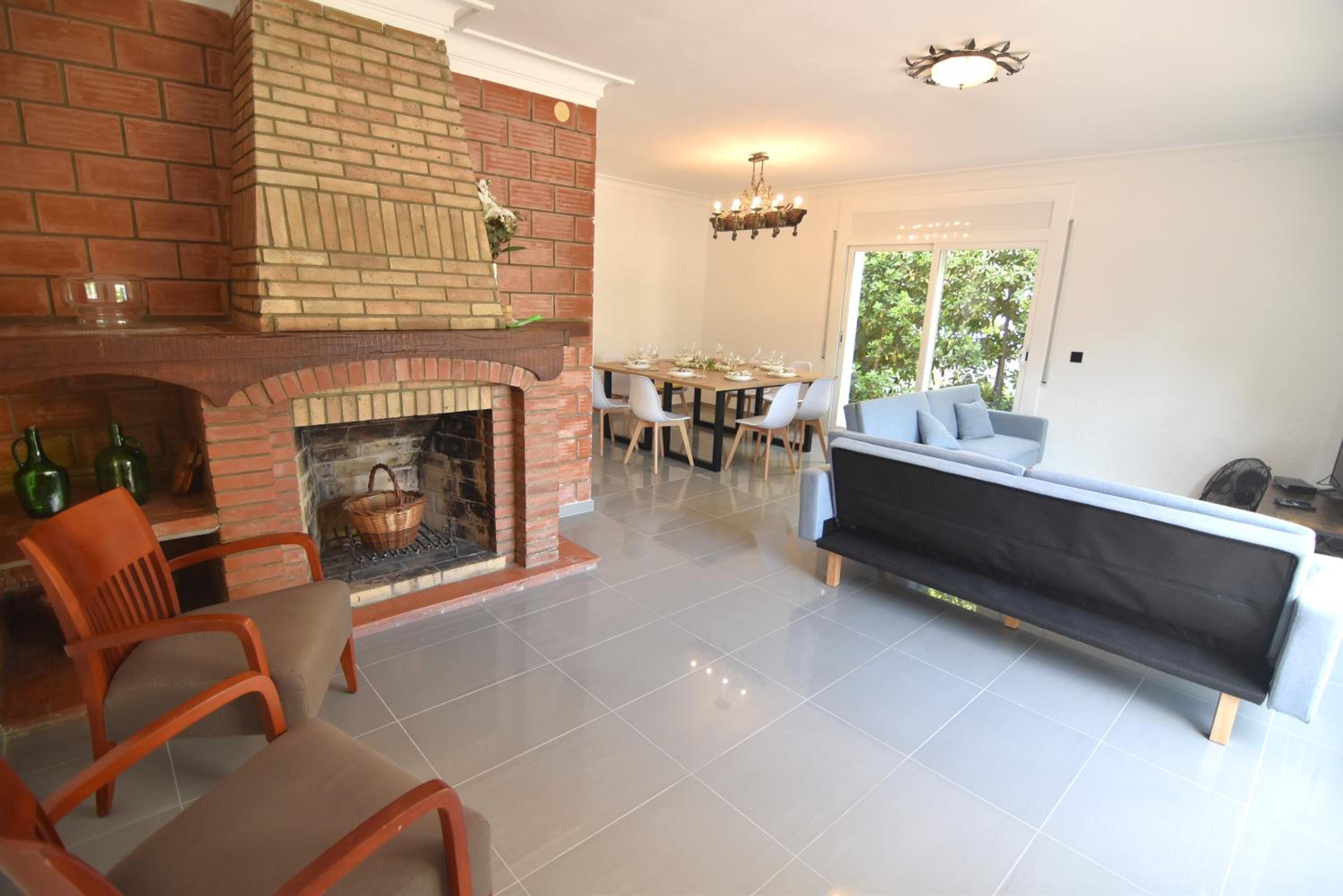 Casa de cinco habitaciones