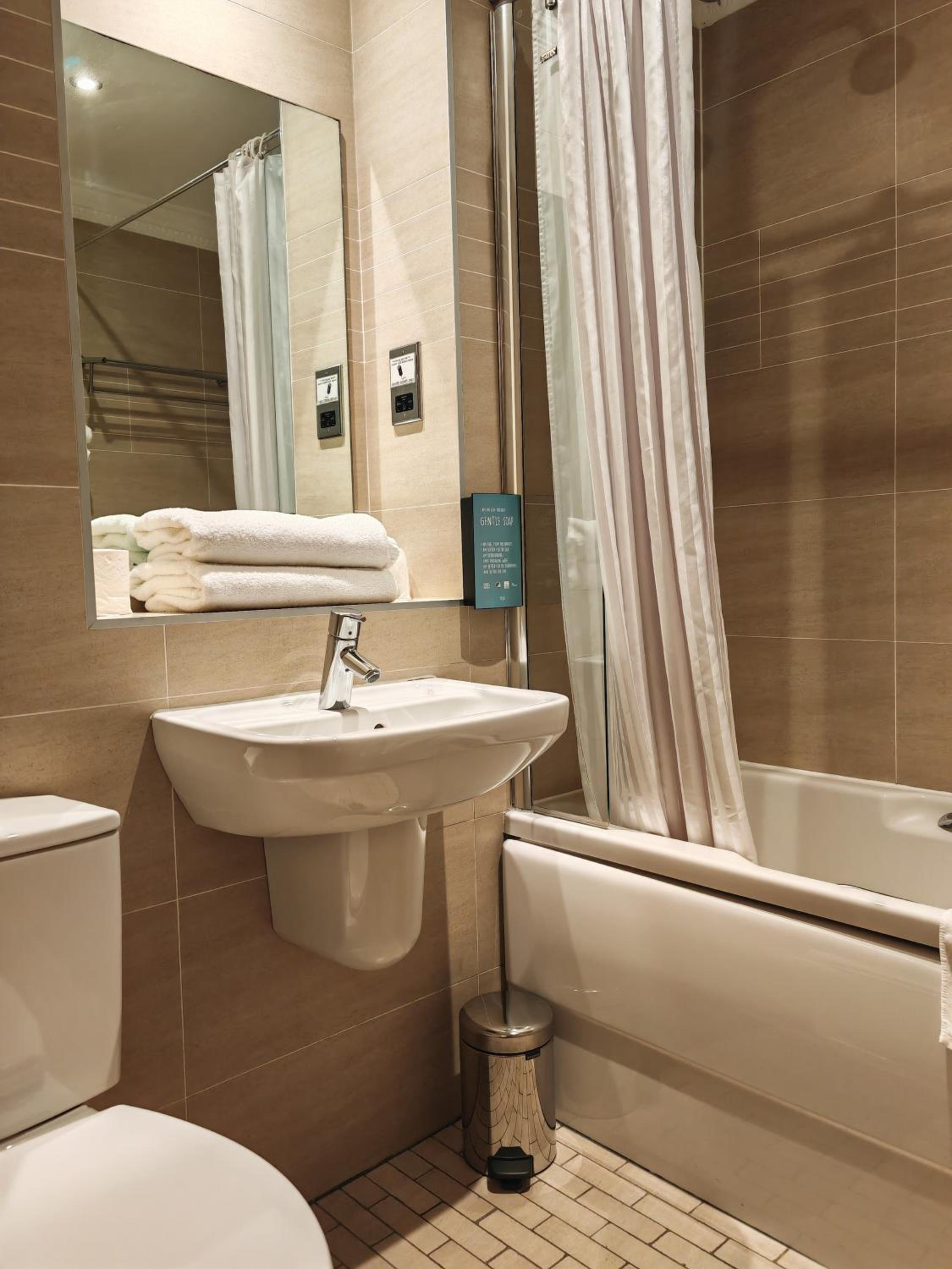 Triple Room - Photo 5