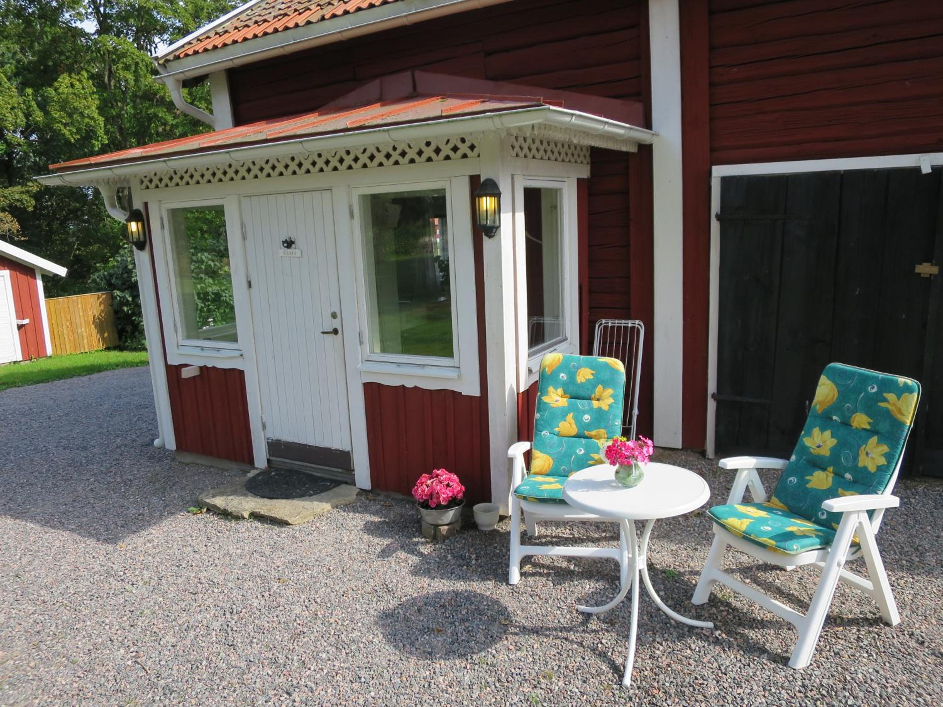 Apartment with Garden View - Photo 10