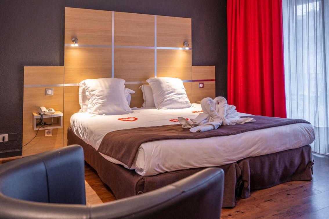 Standard King Room - Photo 1