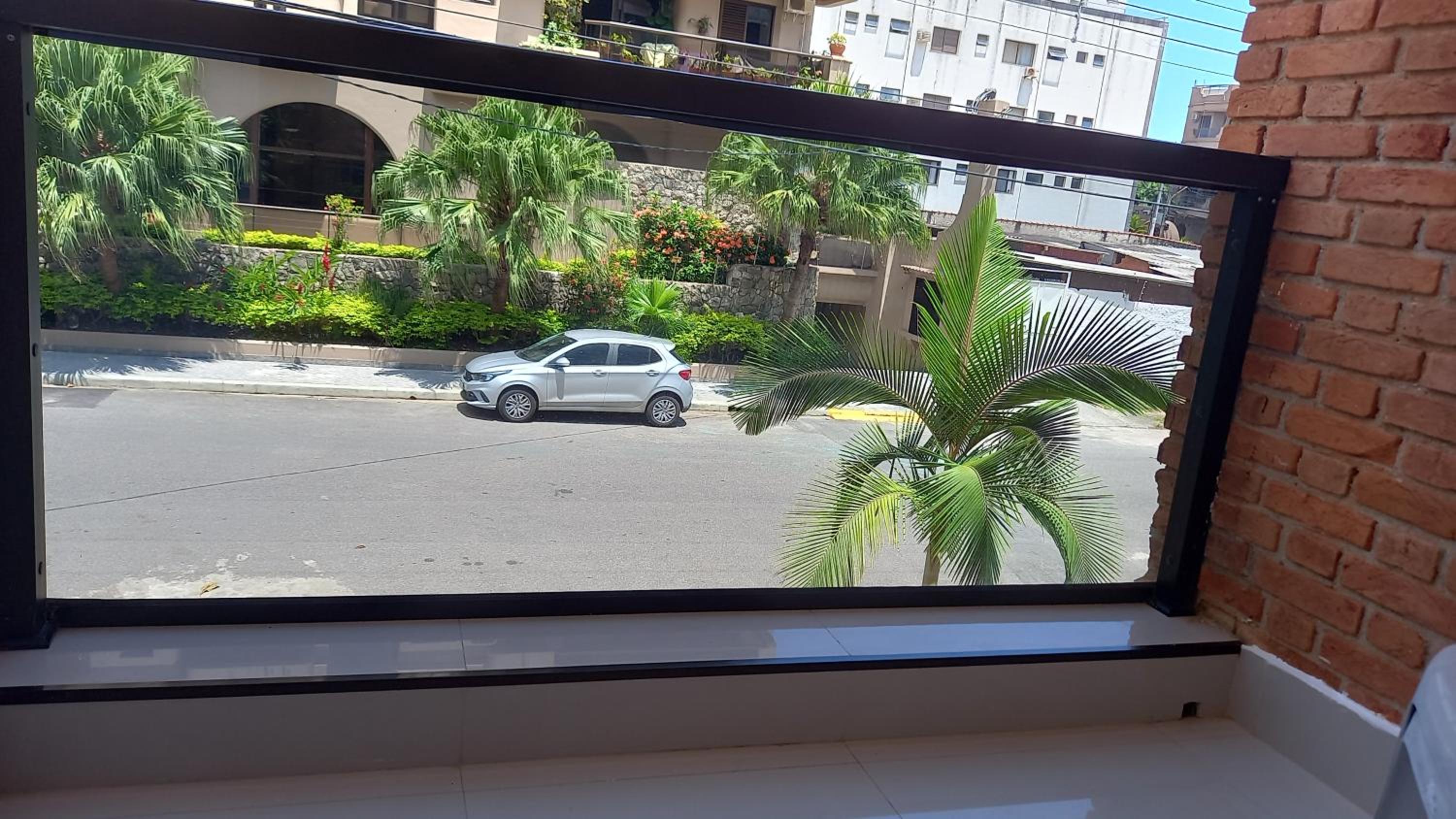 Suite with Balcony - Photo 3