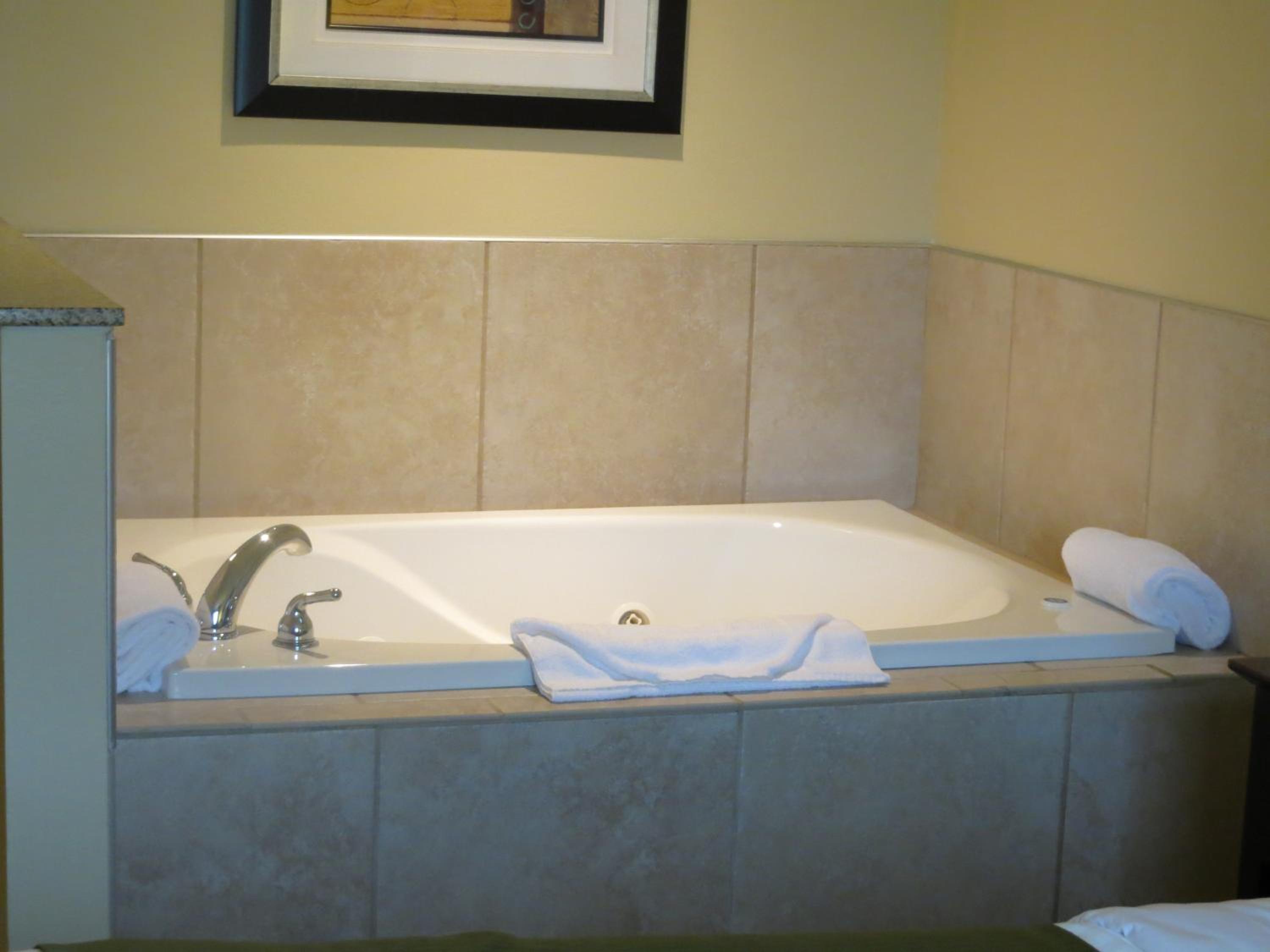 Suite - Photo 6