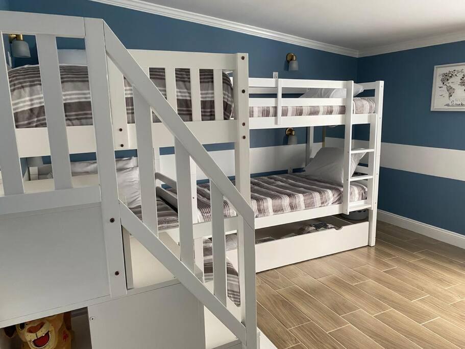 Three-Bedroom House photo 1