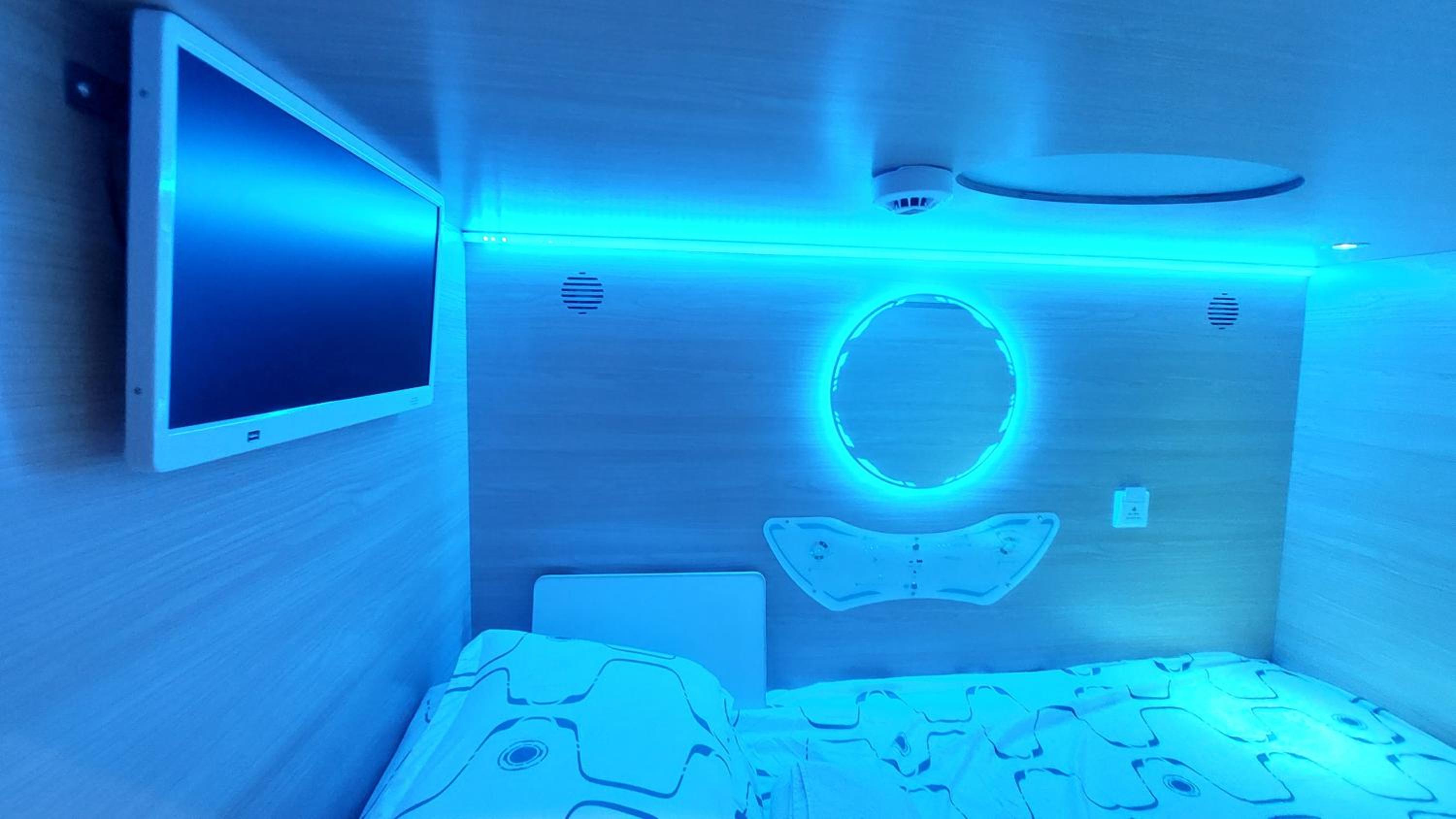 Single Bed in Dormitory Room photo 3