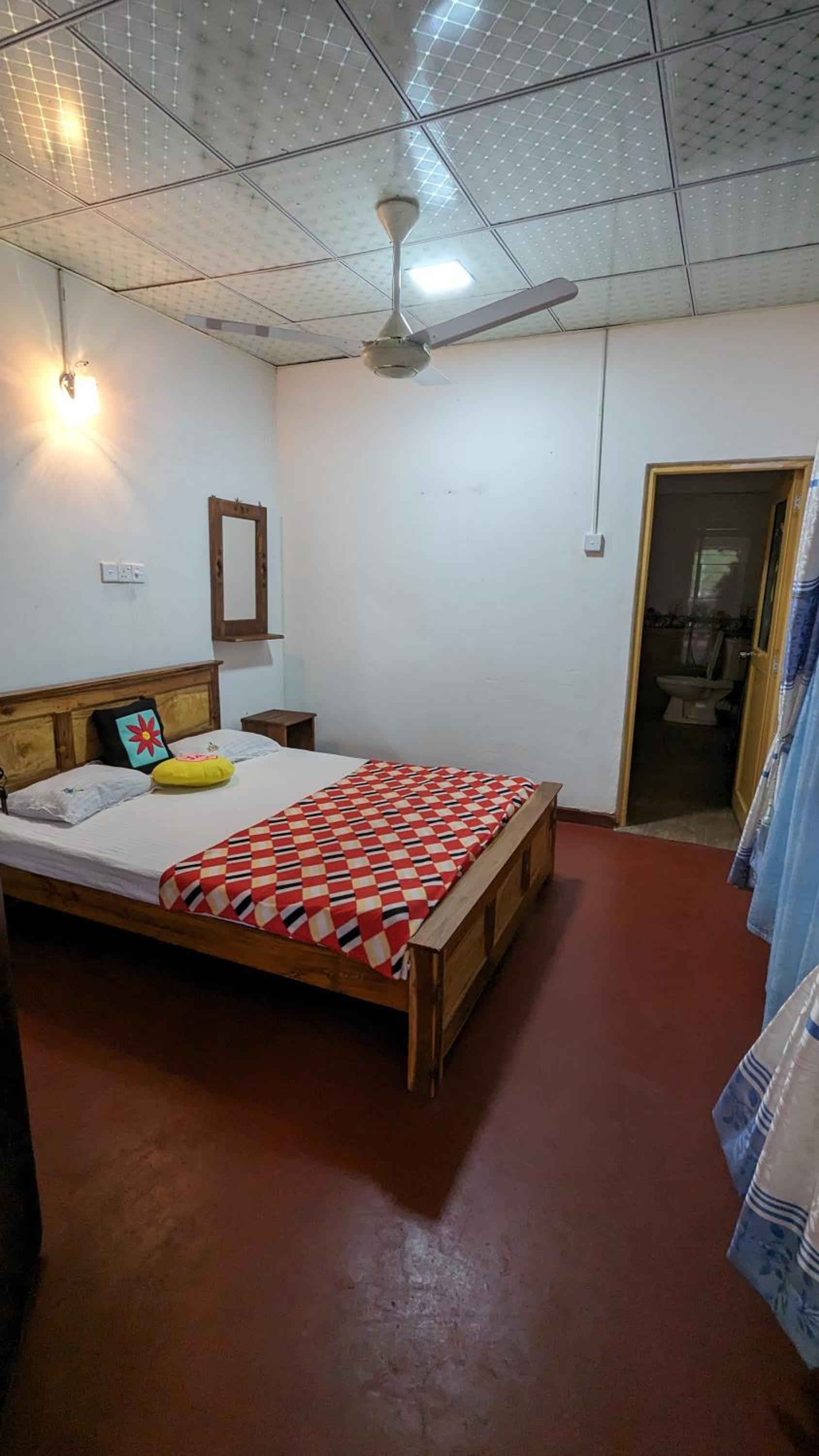 Deluxe Double Room (2 Adults + 1 Child) photo 1