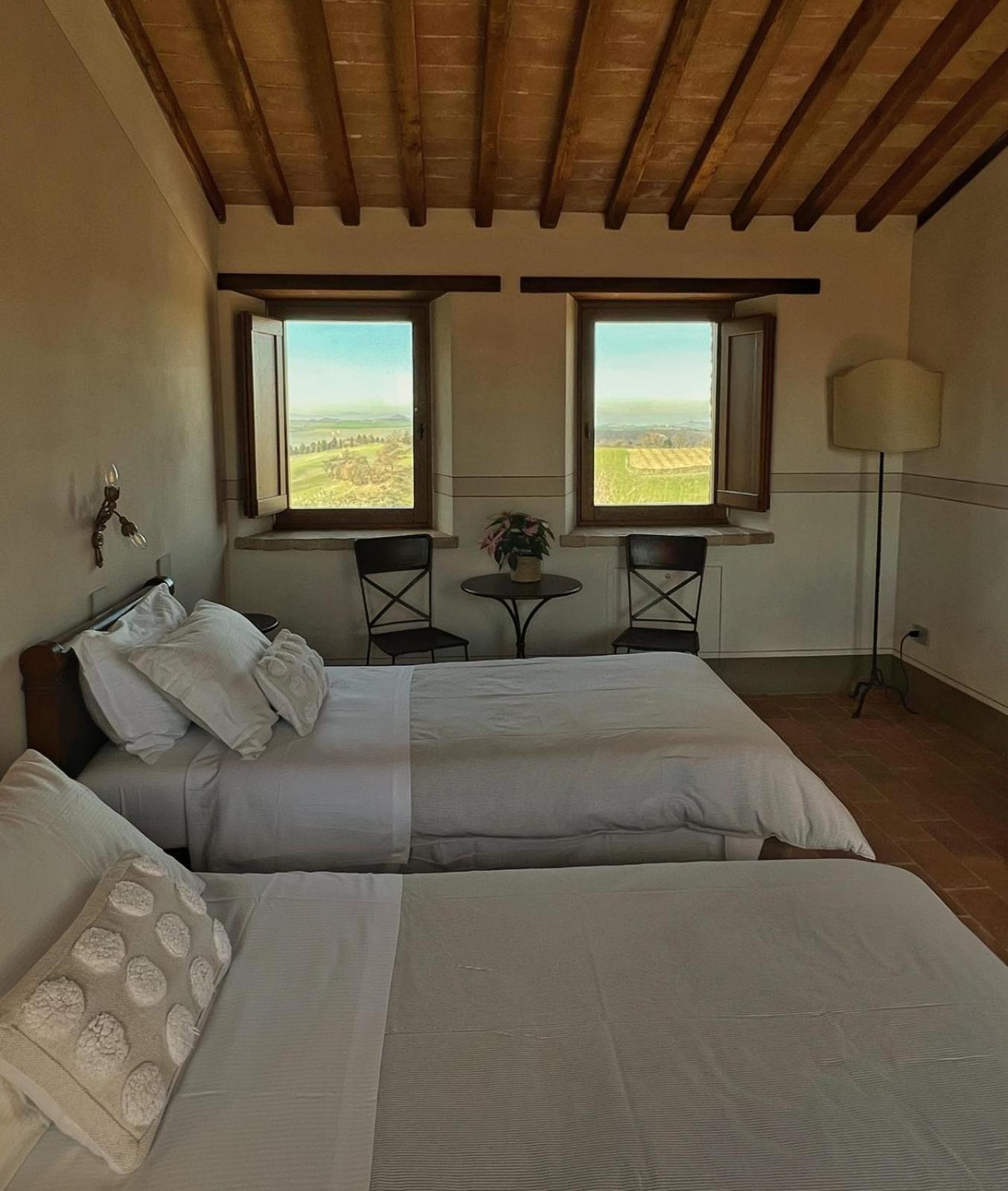 Double or Twin Room - Photo 6