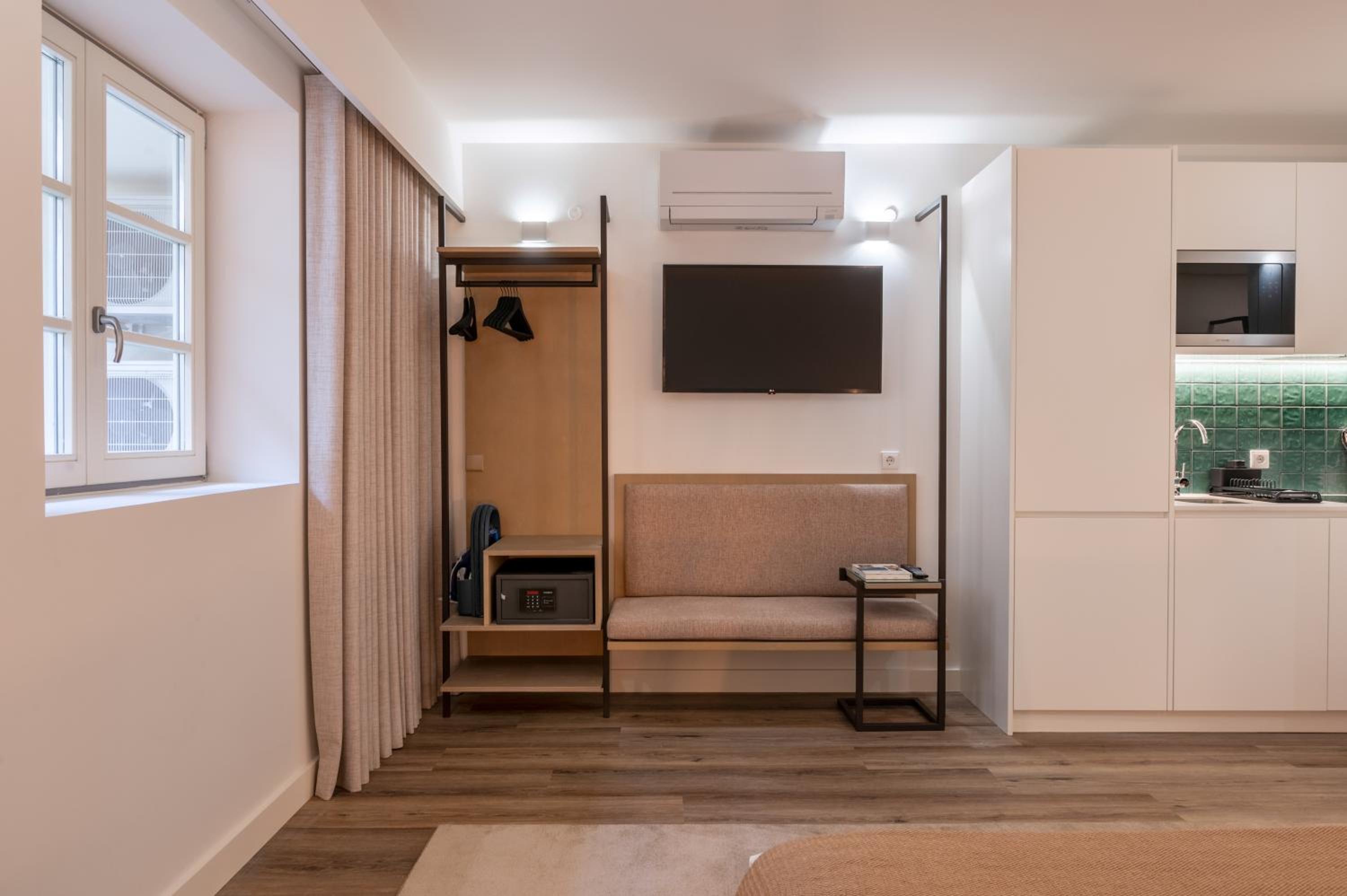 Deluxe Studio - Photo 5