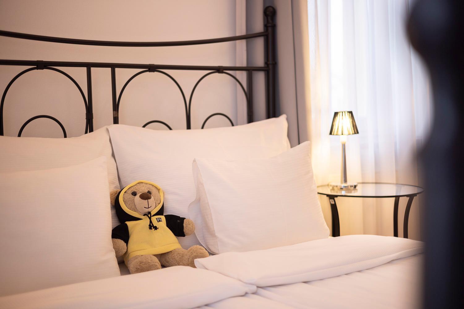 Deluxe Studio with One Double Bed - Photo 4
