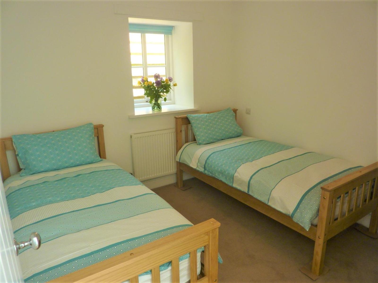 Three-Bedroom House photo 3