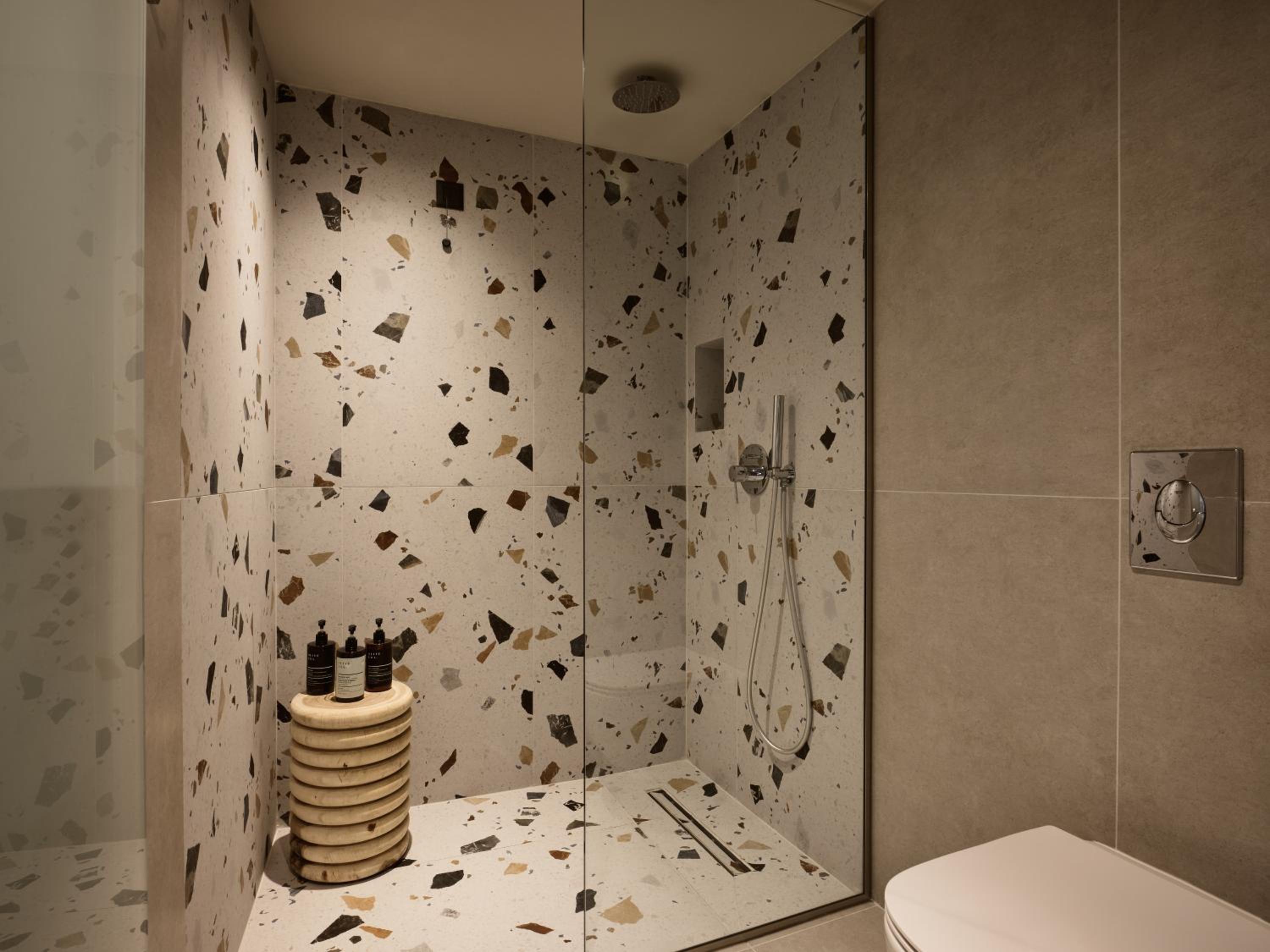 Deluxe Suite - Photo 4