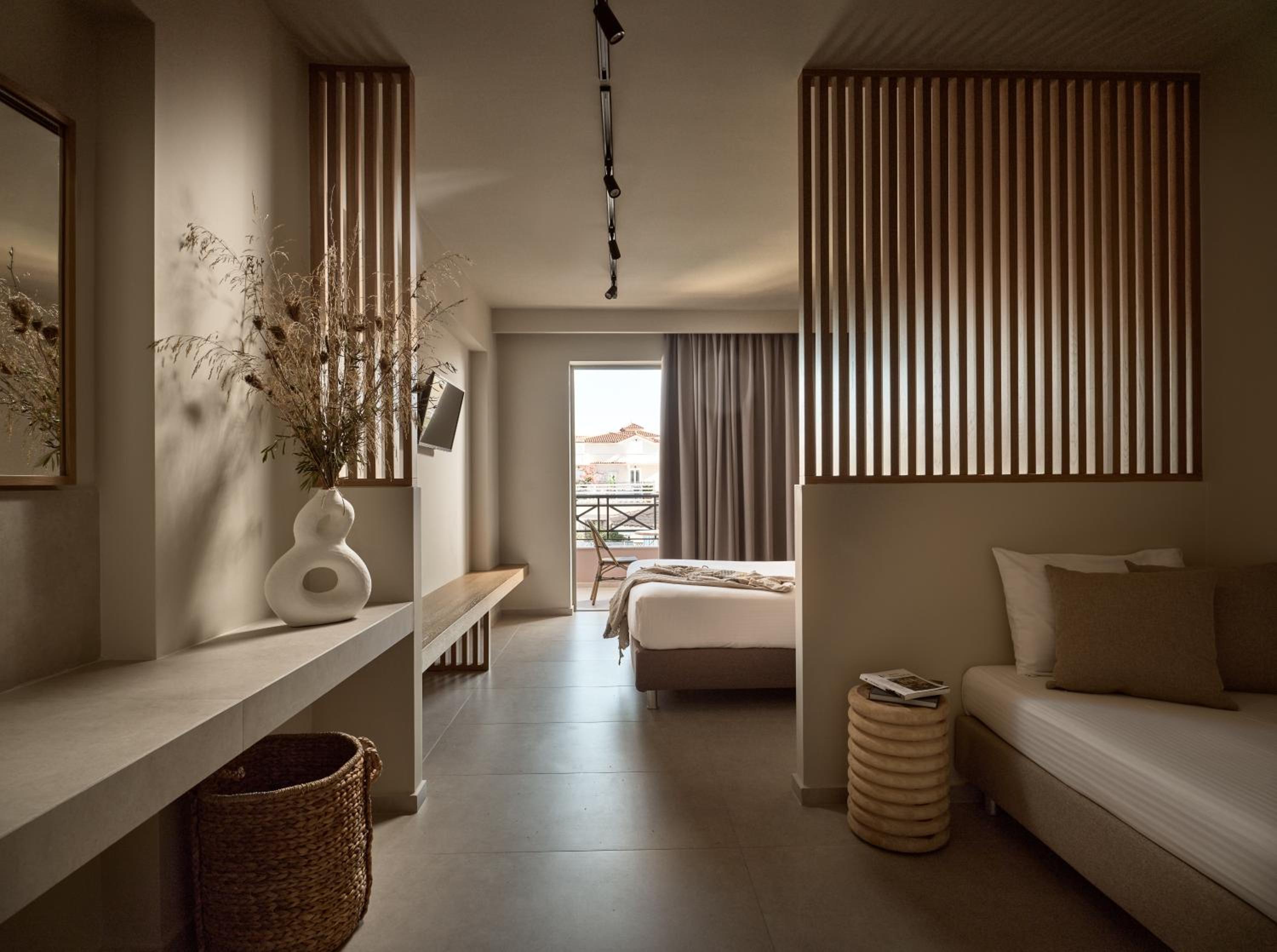 Deluxe Suite - Photo 1