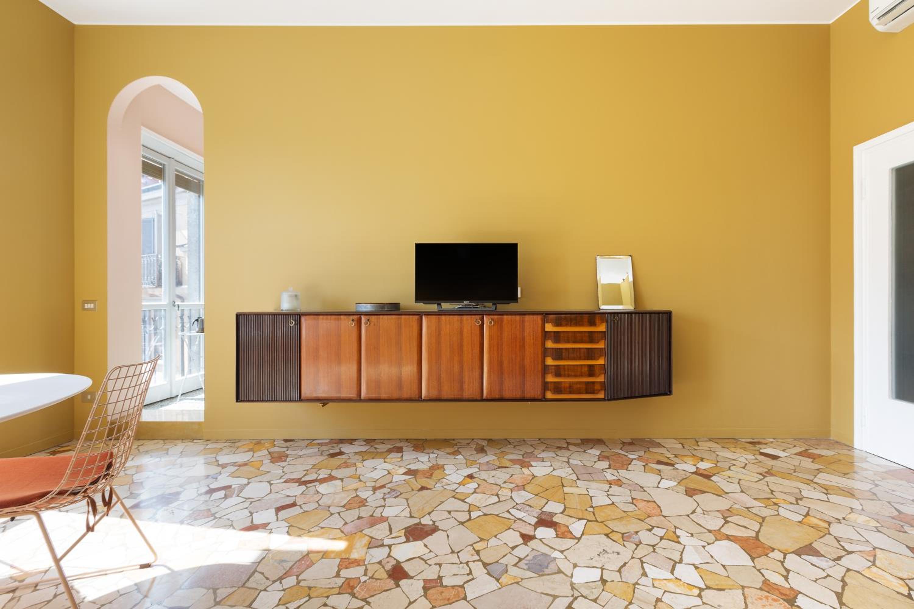 Appartamento con 2 Camere da Letto - Via De Amicis 4