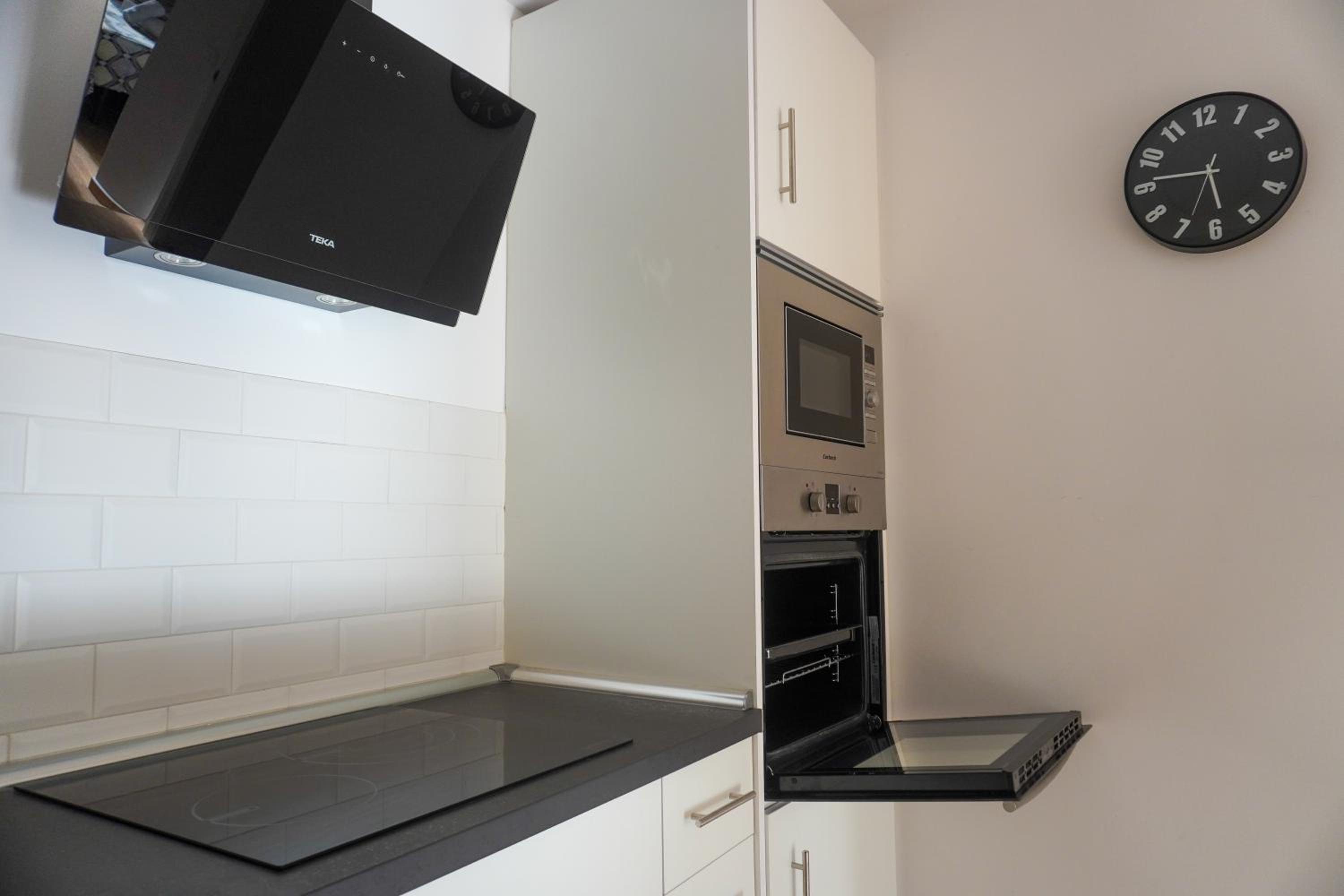 Three-Bedroom House photo 2