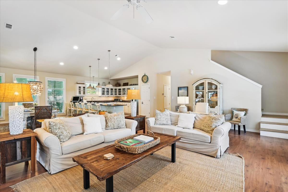 Four-Bedroom House photo 1
